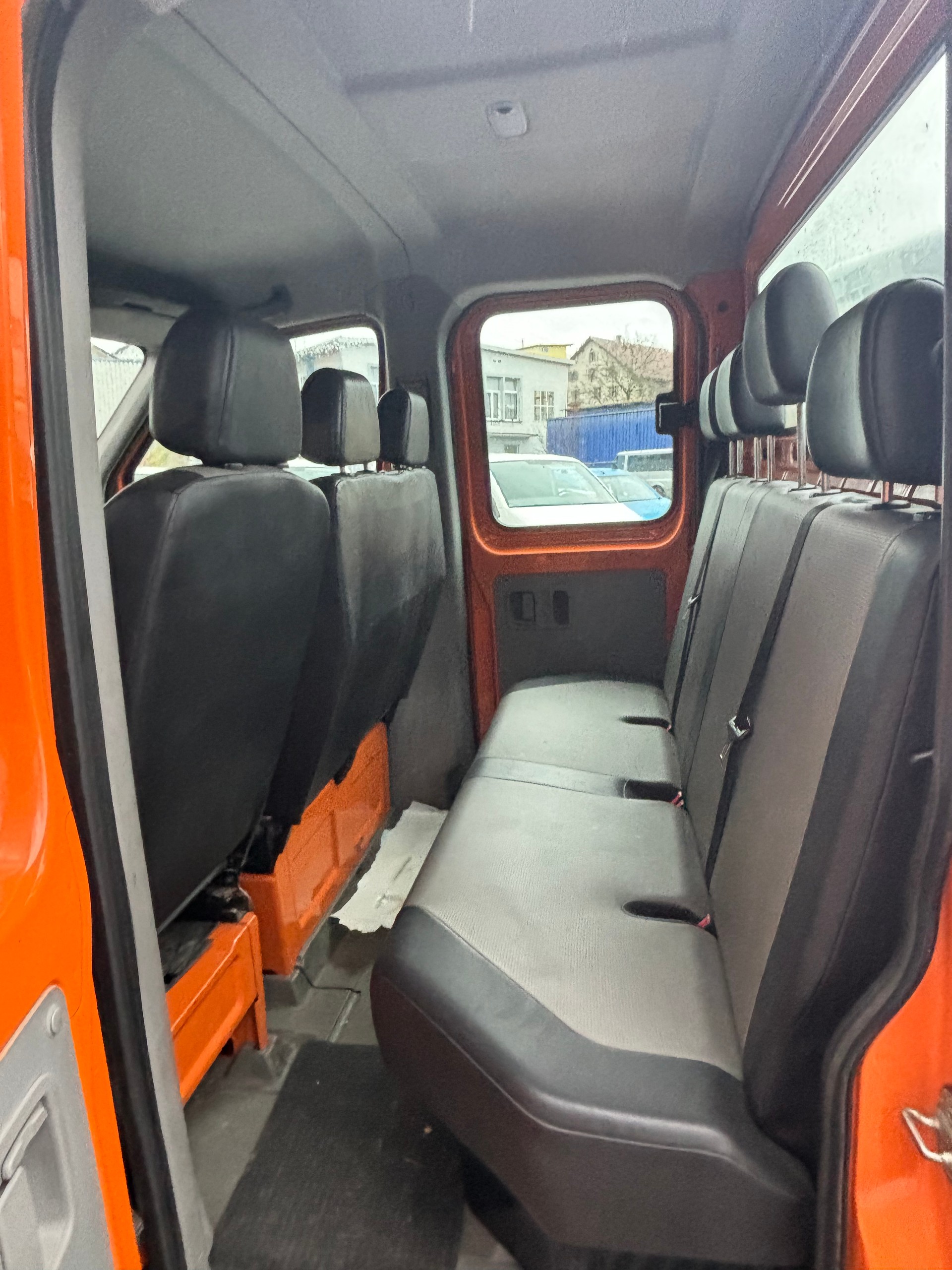 VW Crafter 35 2.0 TDI CR-image-10