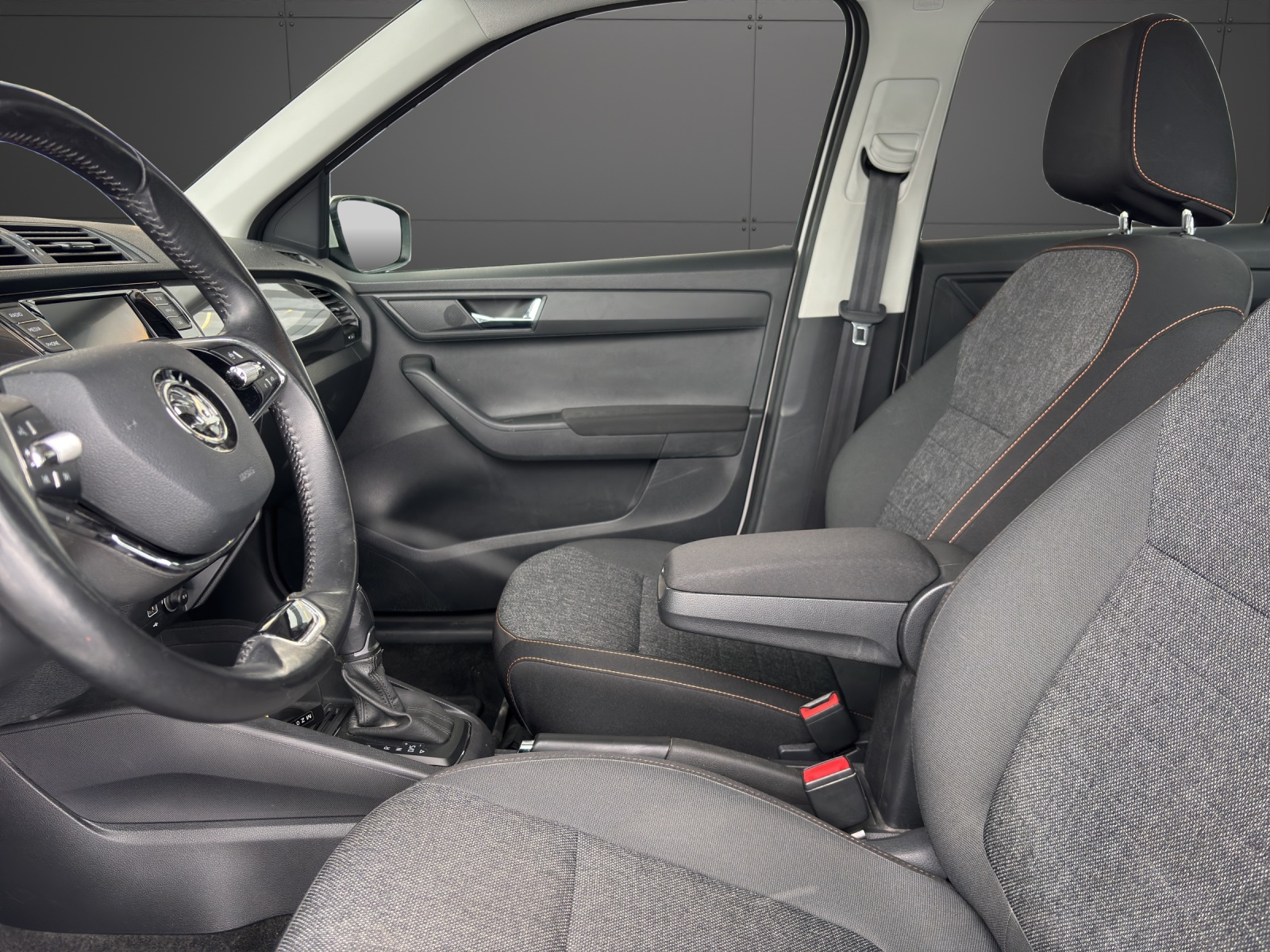SKODA Fabia Combi 1.0 TSI Clever DSG-image-2
