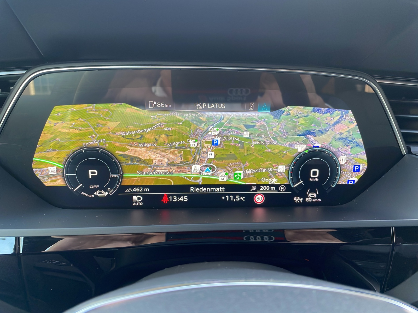 AUDI e-tron 55 Sportback Advanced quattro-image-10
