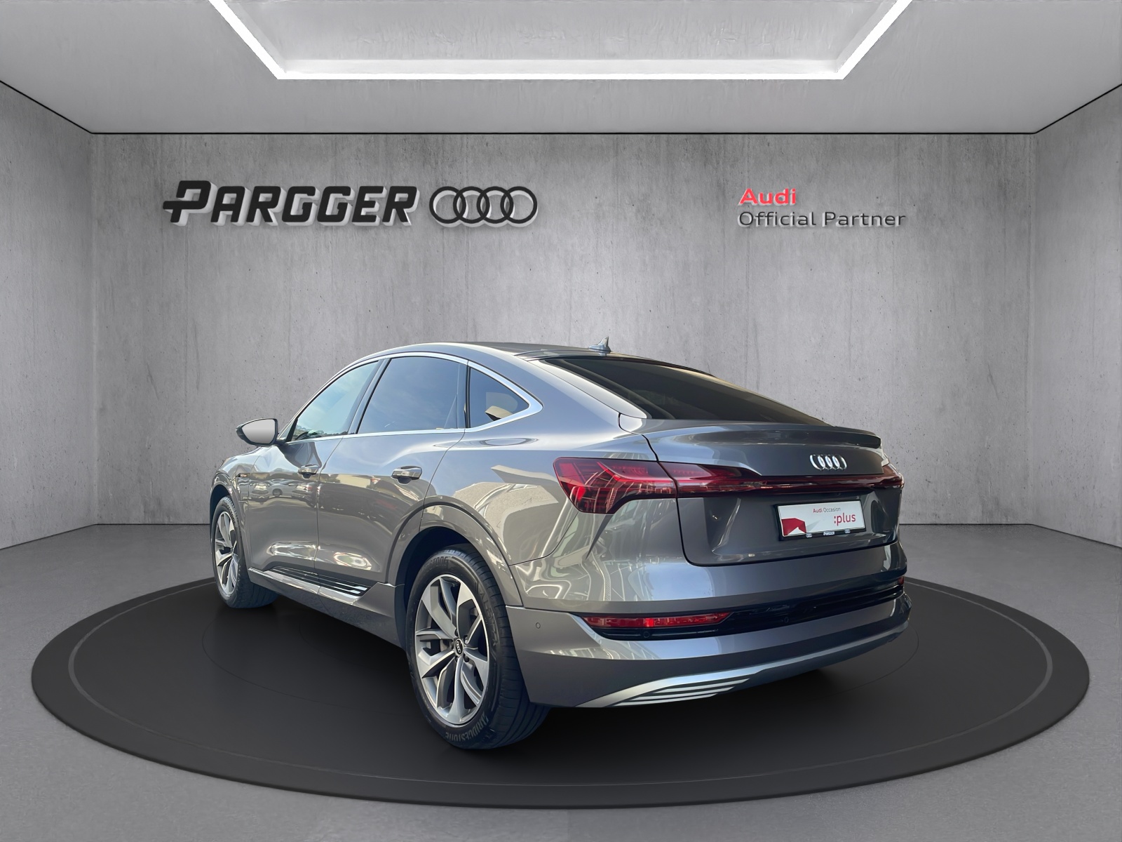 AUDI e-tron 55 Sportback Advanced quattro-image-4