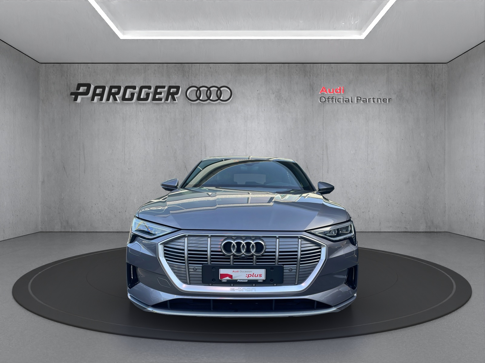 AUDI e-tron 55 Sportback Advanced quattro-image-1