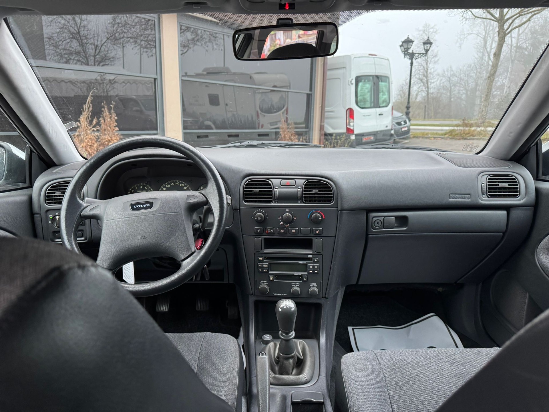 VOLVO V40 1.6 Dynamic Edition-image-10