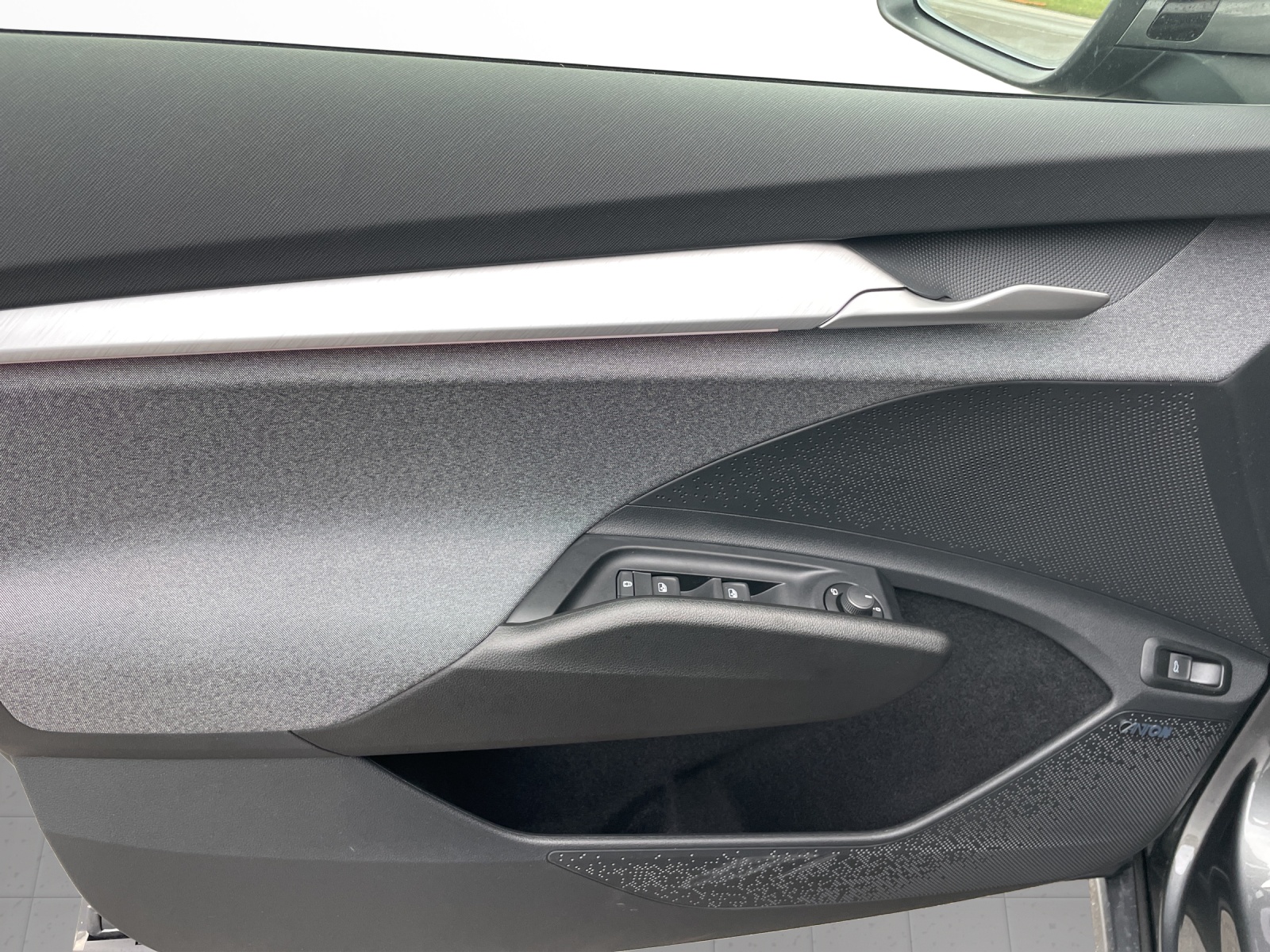 SKODA Enyaq 85-image-5