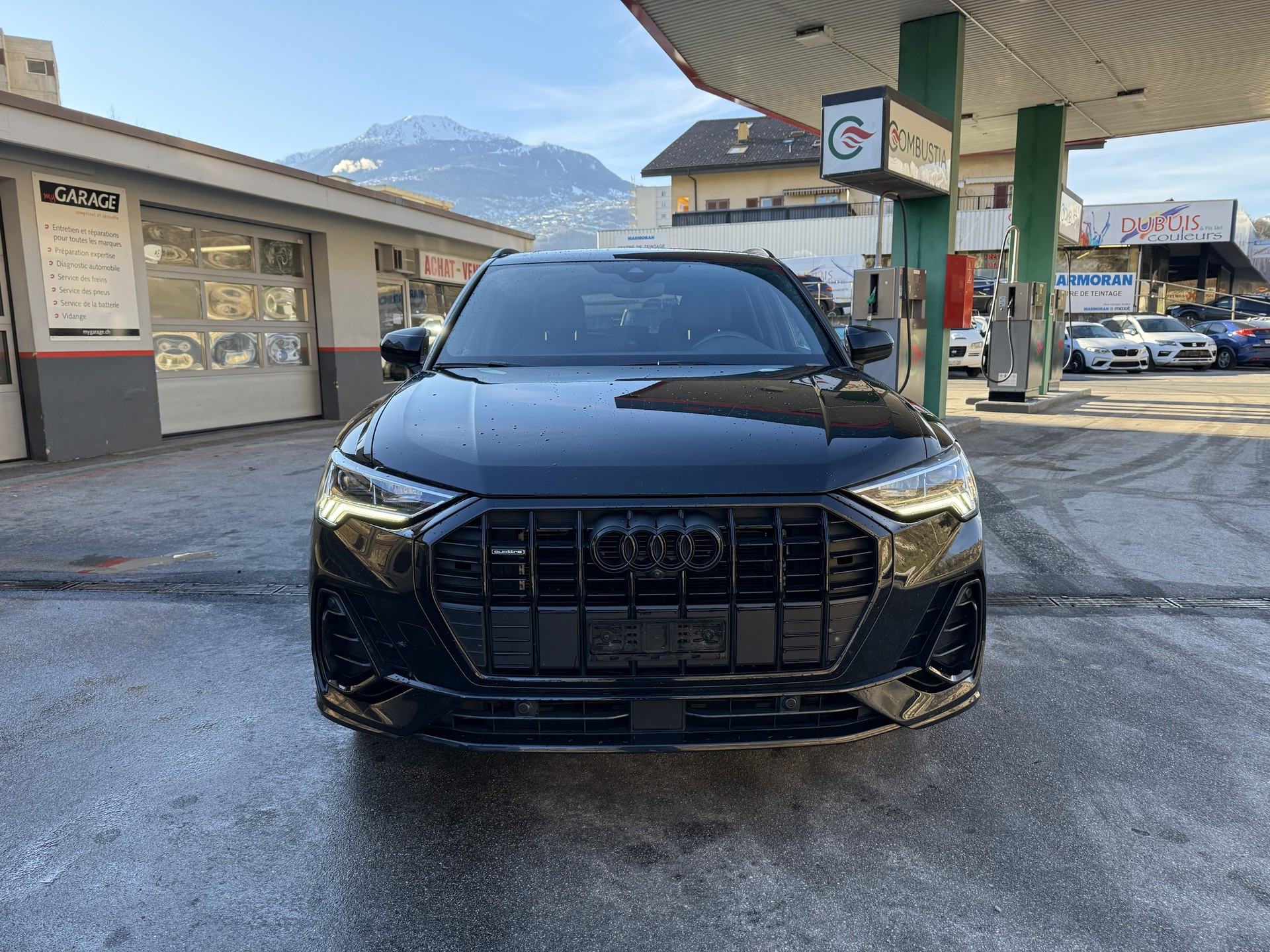 AUDI Q3 40 TDI S line quattro S-tronic-image-8