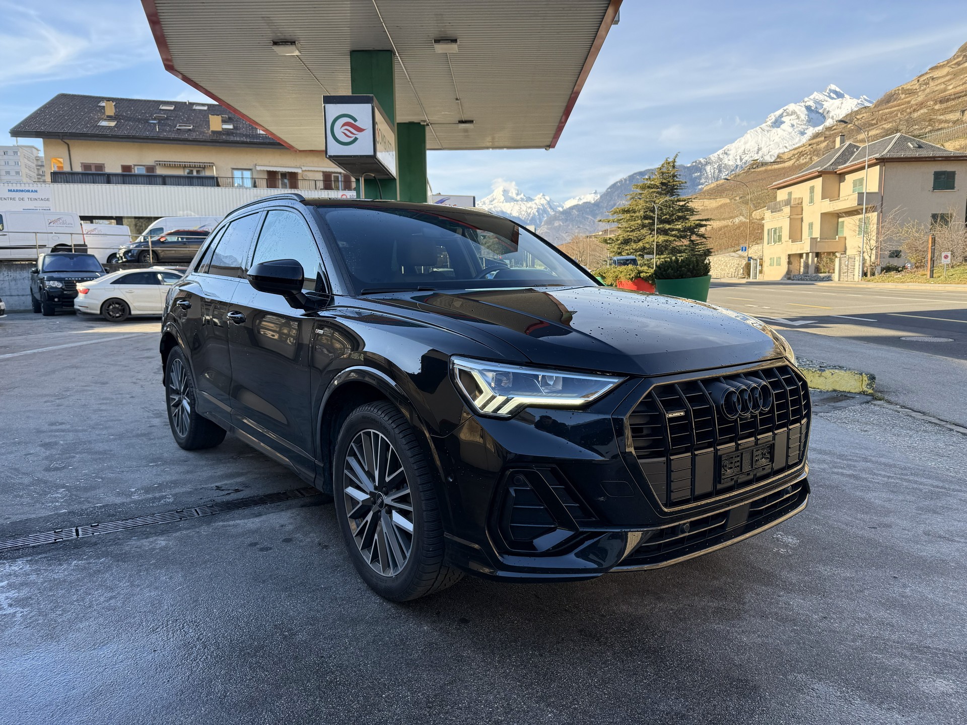 AUDI Q3 40 TDI S line quattro S-tronic-image-7