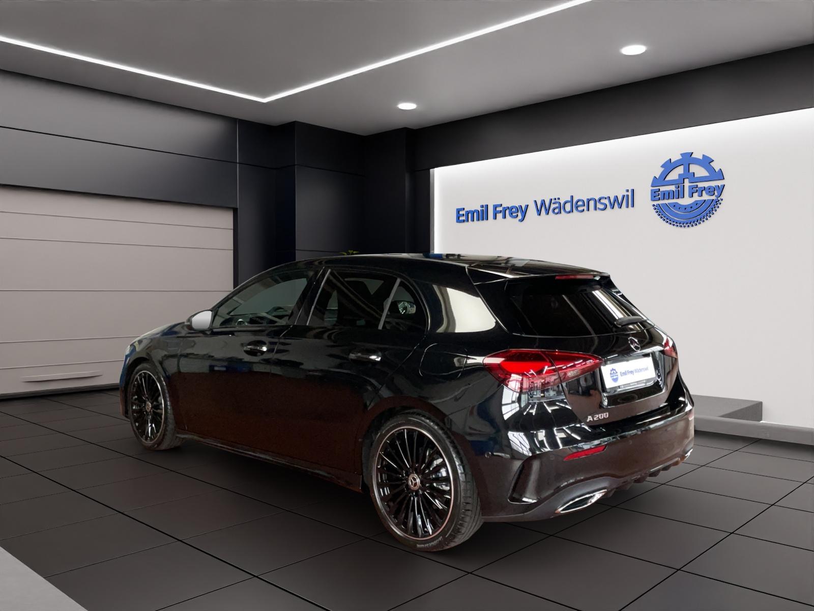 MERCEDES-BENZ A 200 Night Star AMG Line-image-3