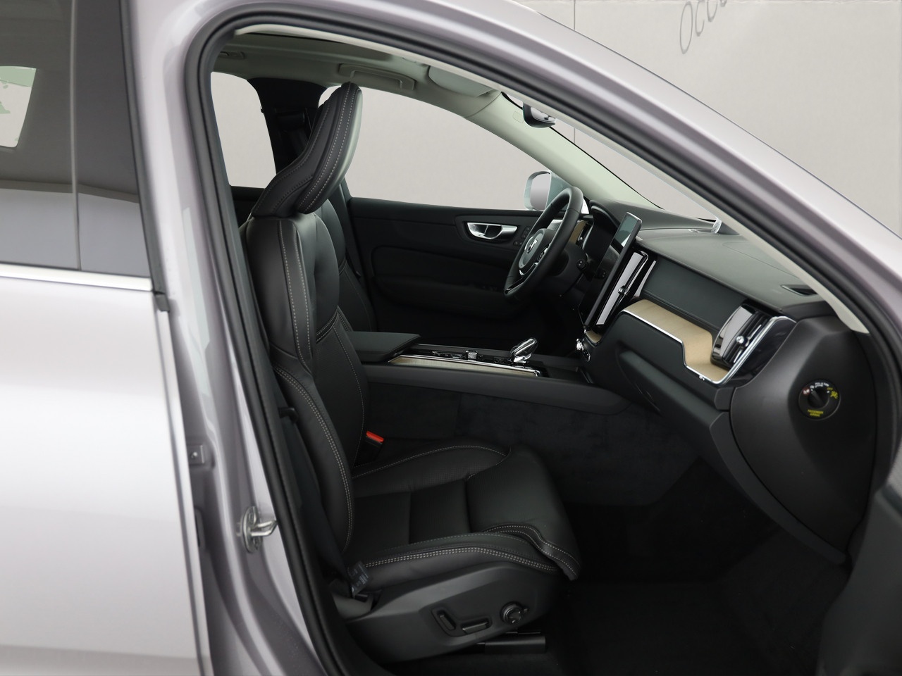 VOLVO XC60 2.0 T8 TE Ultra Bright eAWD-image-7
