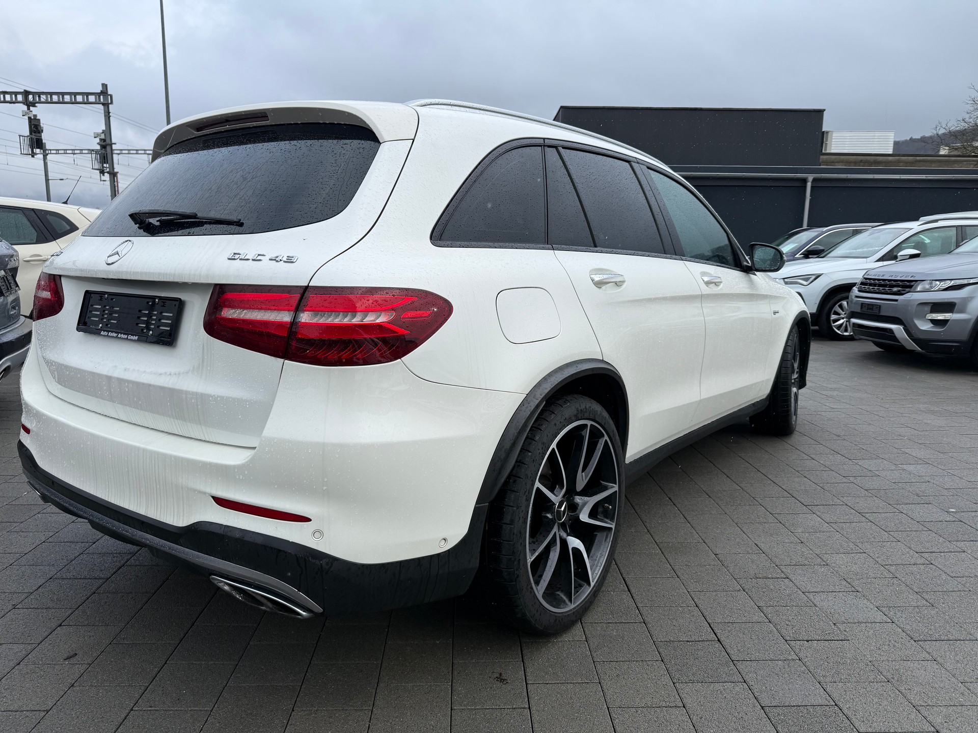 MERCEDES-BENZ GLC 43 AMG 4Matic 9G-Tronic-image-2