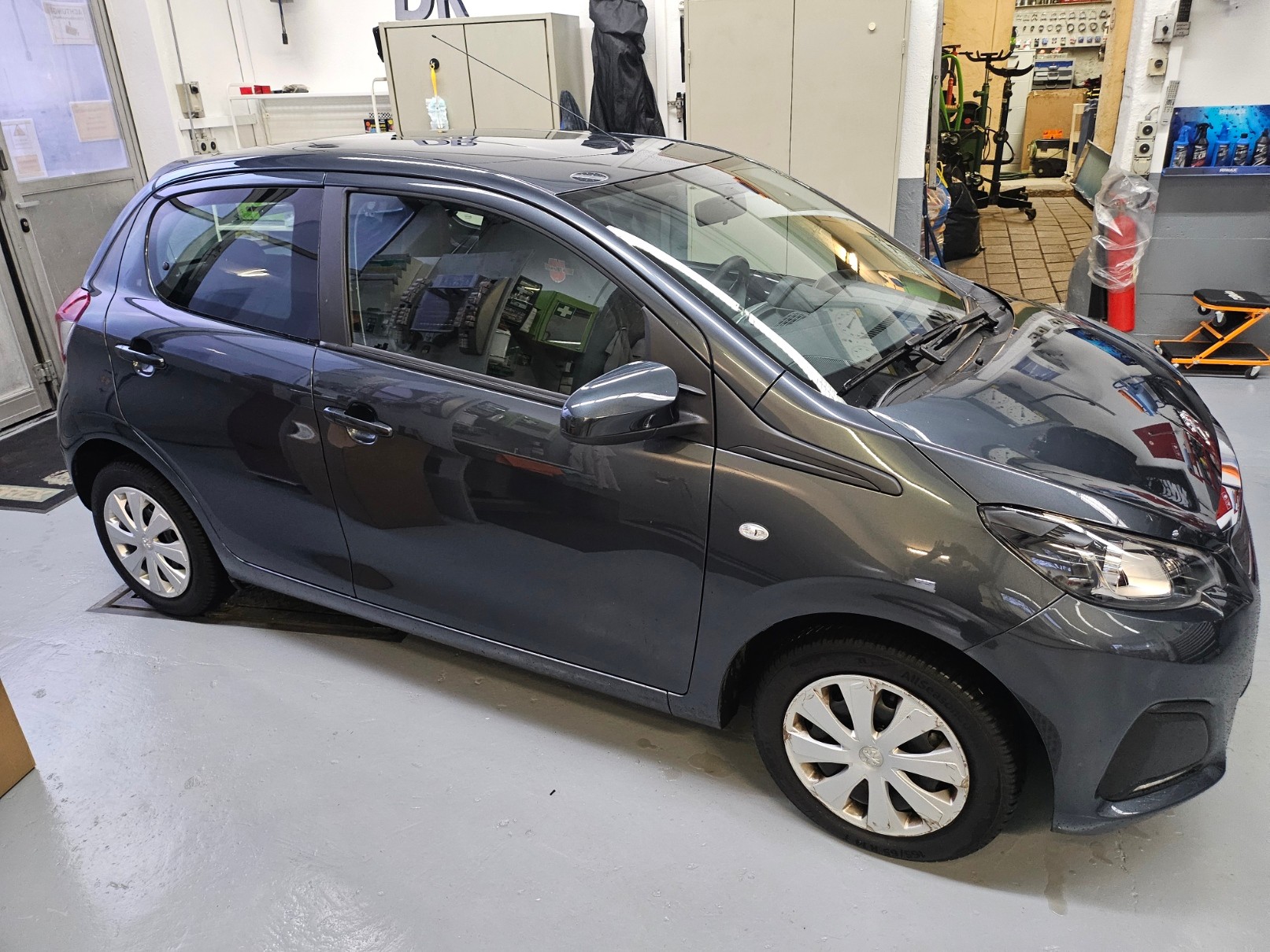 PEUGEOT 108 1.0 VTi Active-image-6