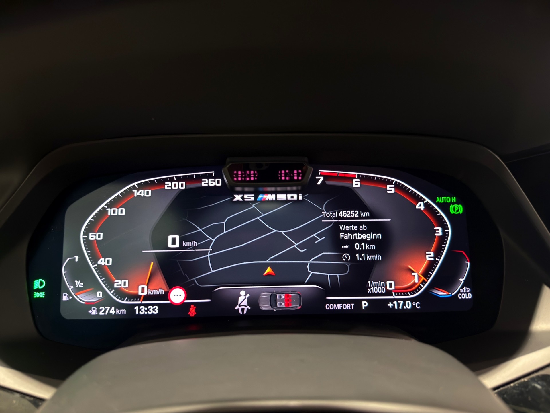 BMW X5 xDrive M50i Steptronic-image-16