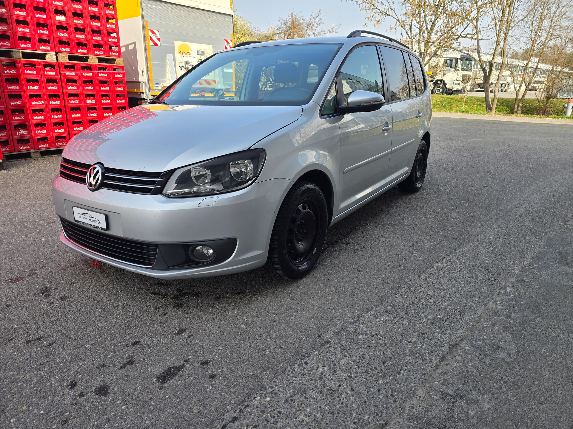 VW Touran 1.6 TDI BlueMotion Technology Trendline DSG-image-2