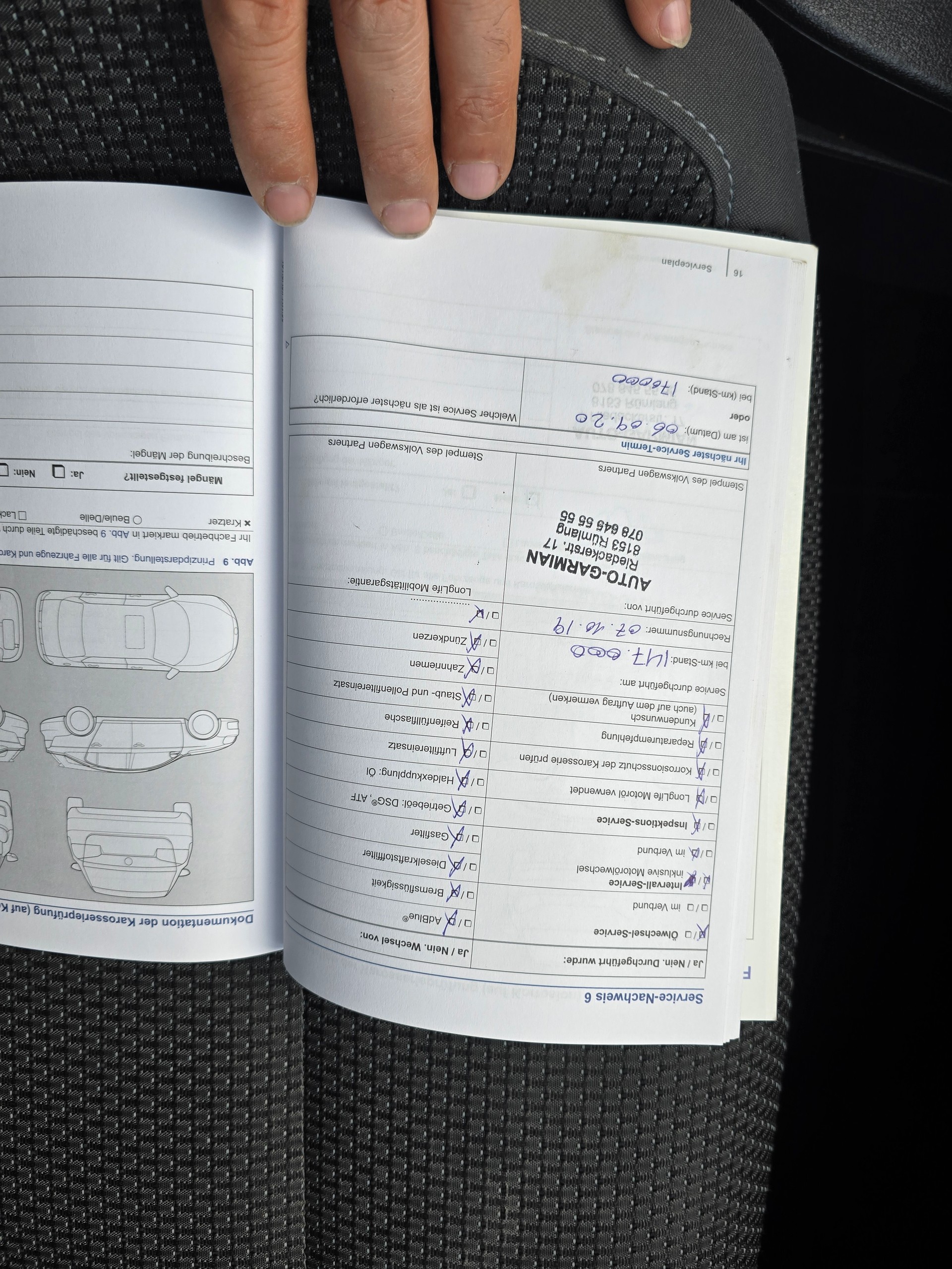 VW Touran 1.6 TDI BlueMotion Technology Trendline DSG-image-25