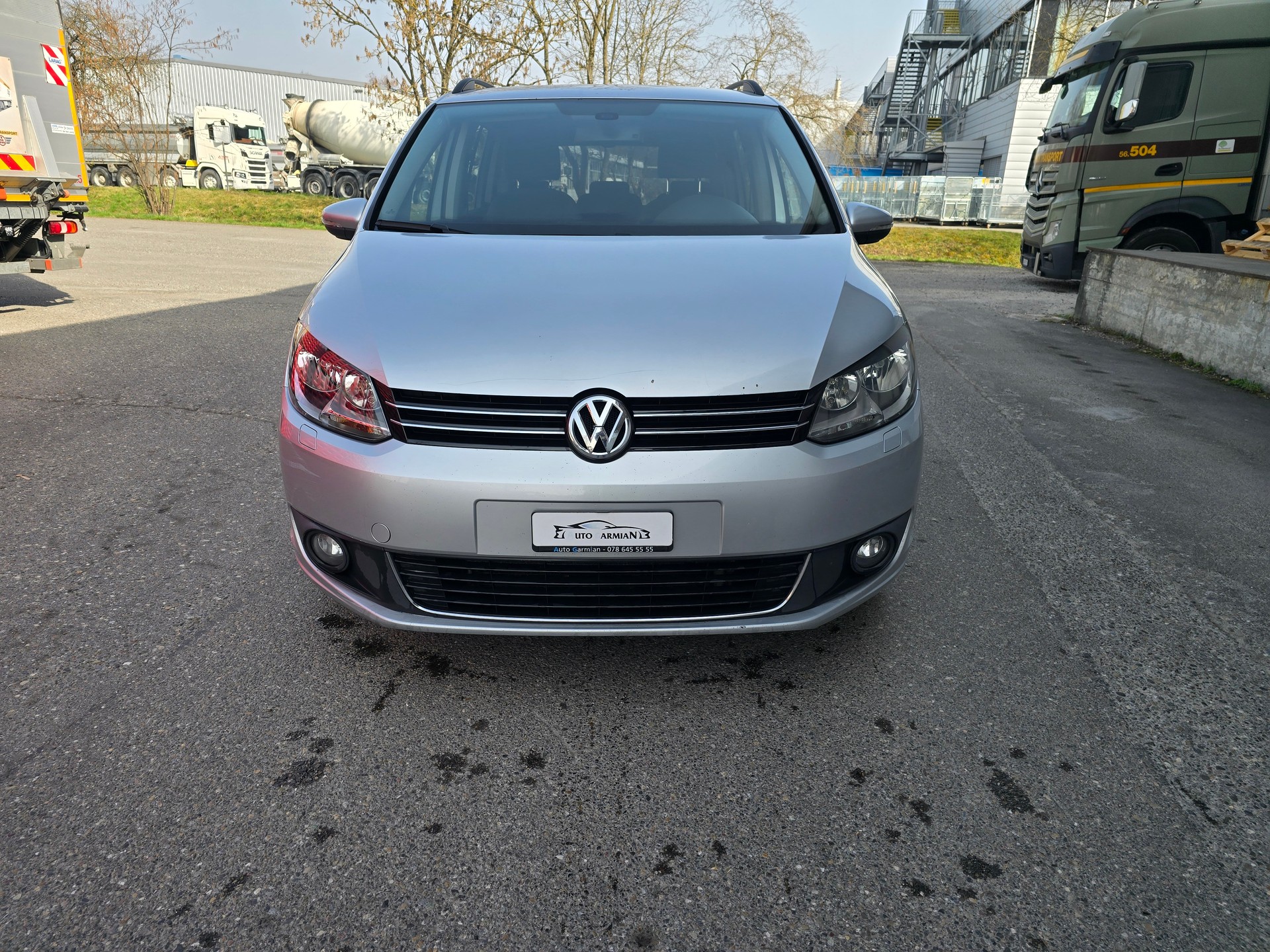 VW Touran 1.6 TDI BlueMotion Technology Trendline DSG-image-0