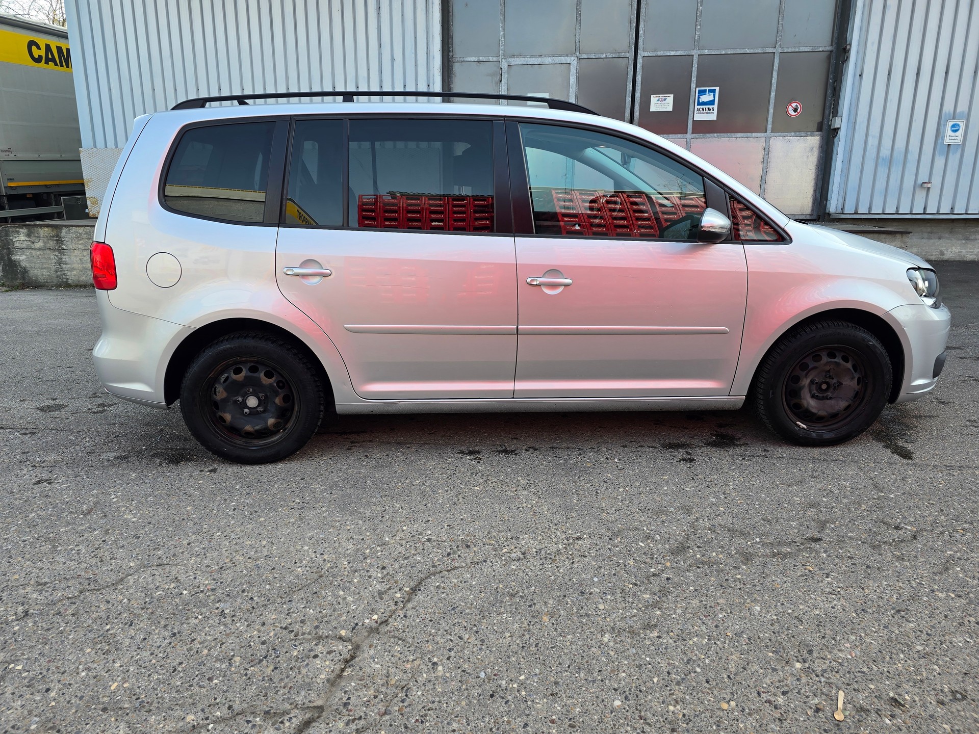 VW Touran 1.6 TDI BlueMotion Technology Trendline DSG-image-7