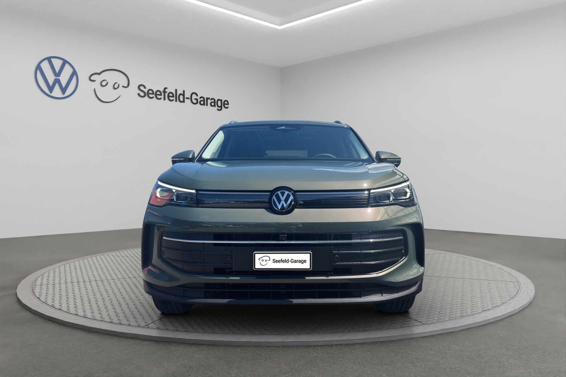 VW Tiguan 2.0 TSI DSG United 4Motion-image-1