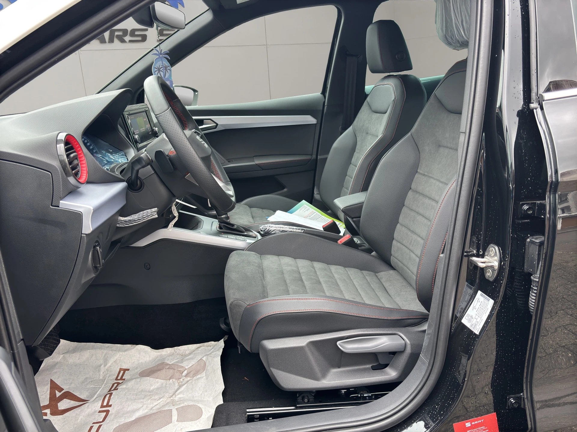 SEAT Arona 1.5 Eco TSI FR DSG-image-16
