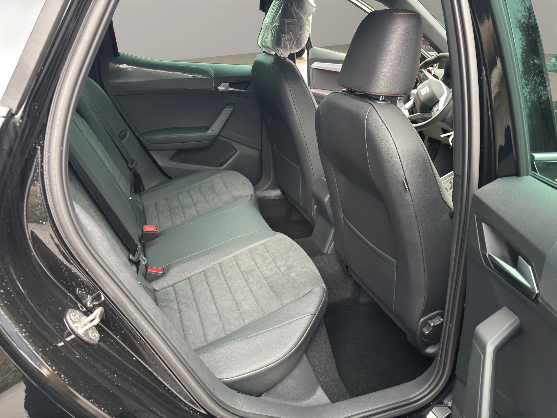 SEAT Arona 1.5 Eco TSI FR DSG-image-20