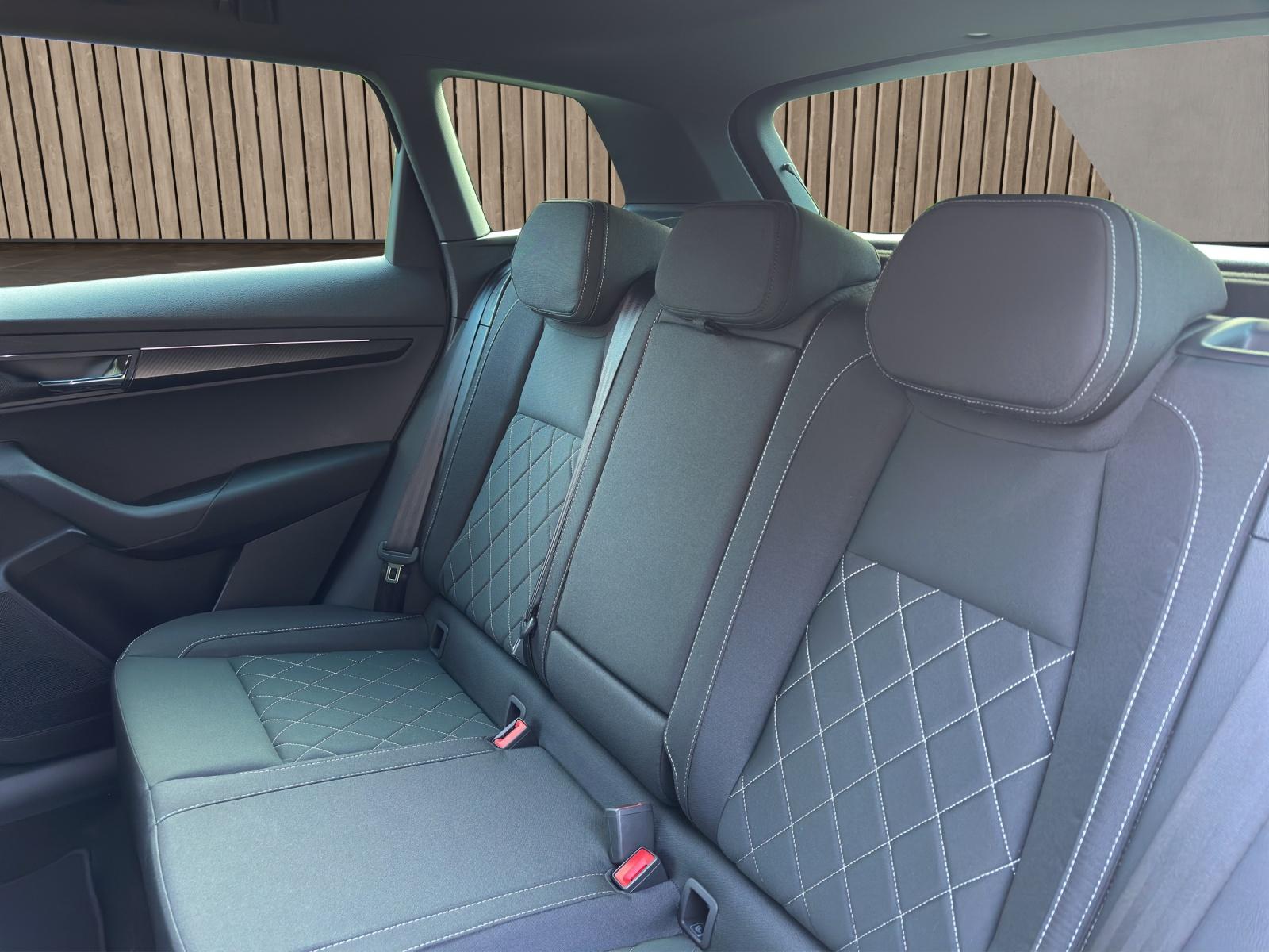 SKODA Karoq SportLine 2.0 TSI 4x4-image-14