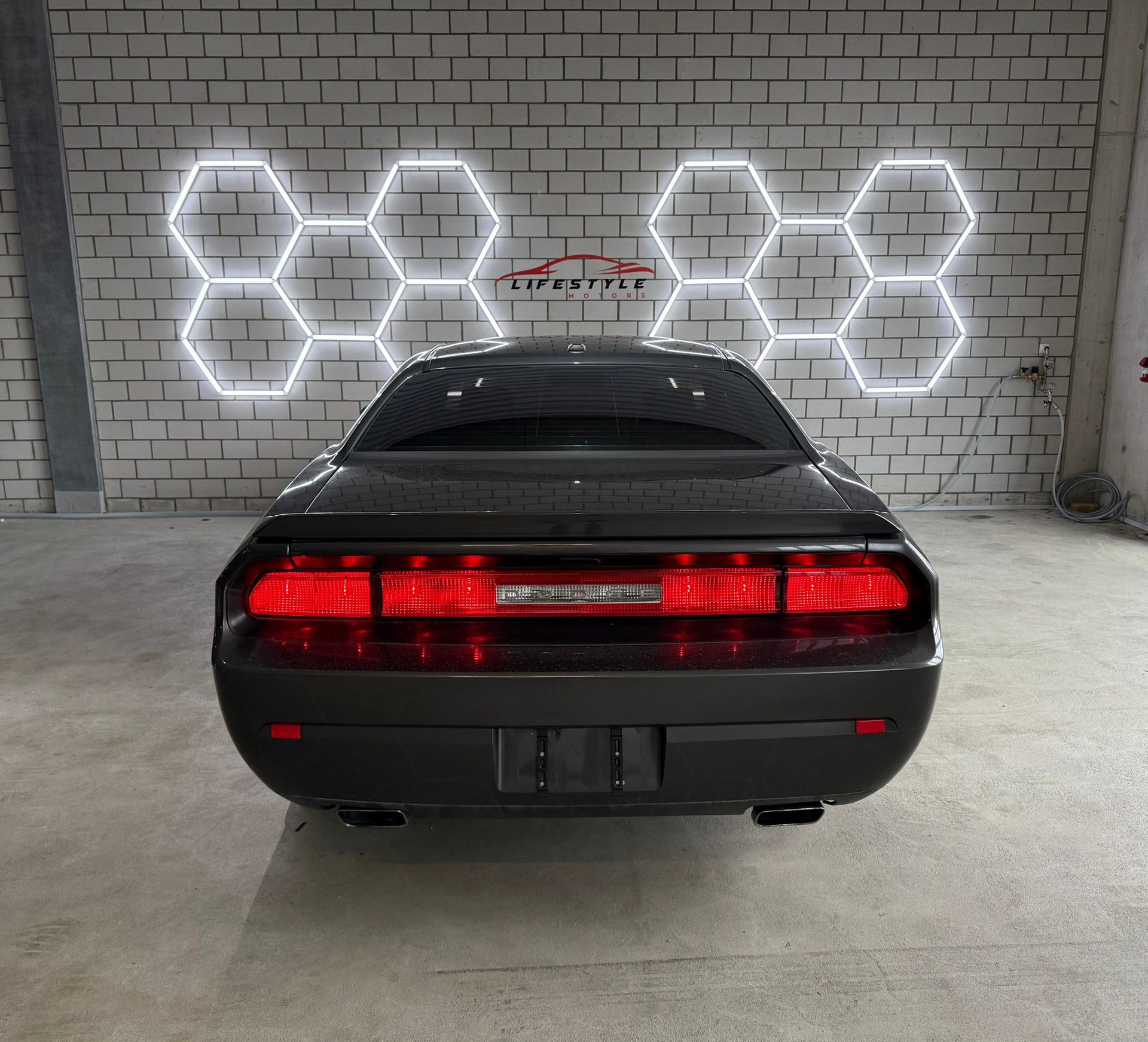 DODGE Challenger R/T-image-3