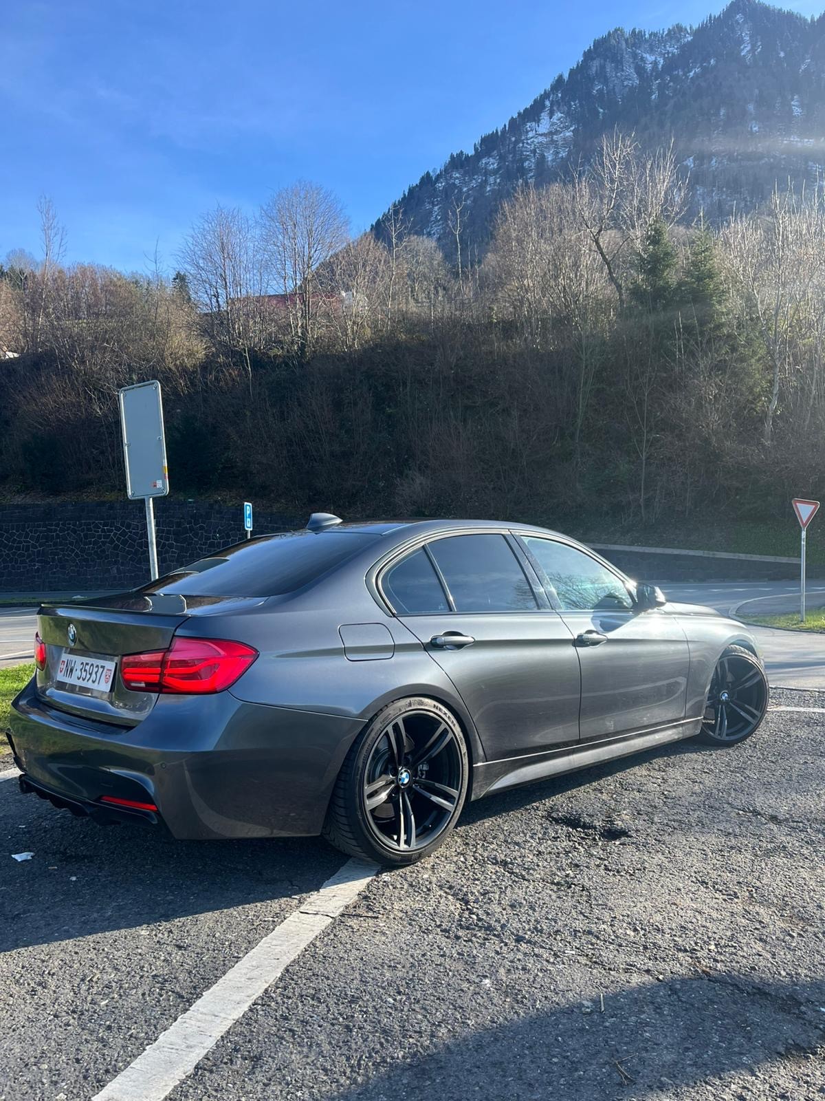 BMW F30 Limo M-Paket Memory DAB Temp Navi-image-3