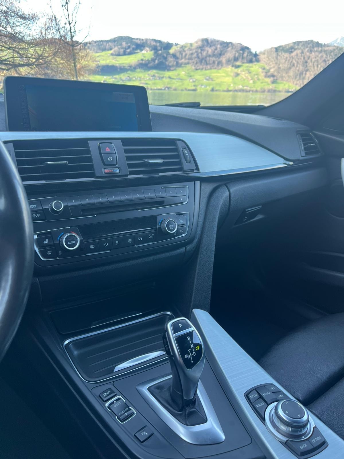 BMW F30 Limo M-Paket Memory DAB Temp Navi-image-9