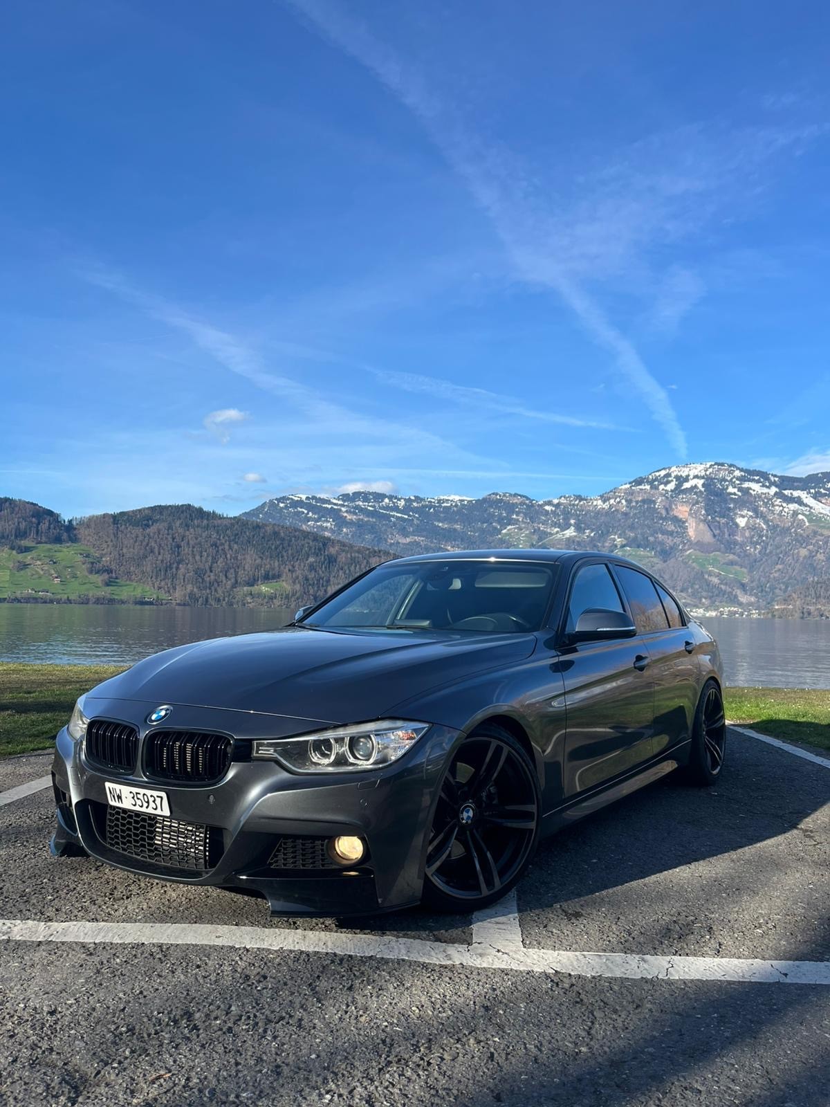 BMW F30 Limo M-Paket Memory DAB Temp Navi-image-0