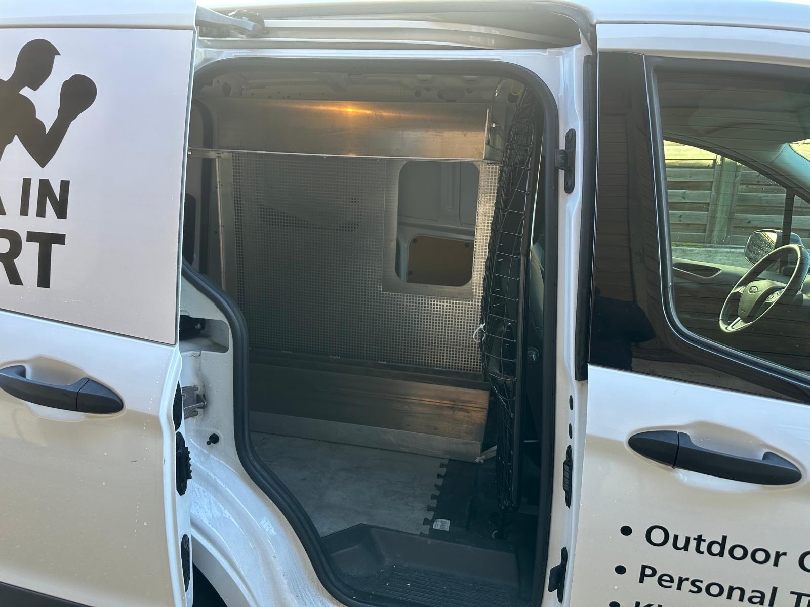 FORD Transit Courier Van 1.5 TDCi Trend-image-7