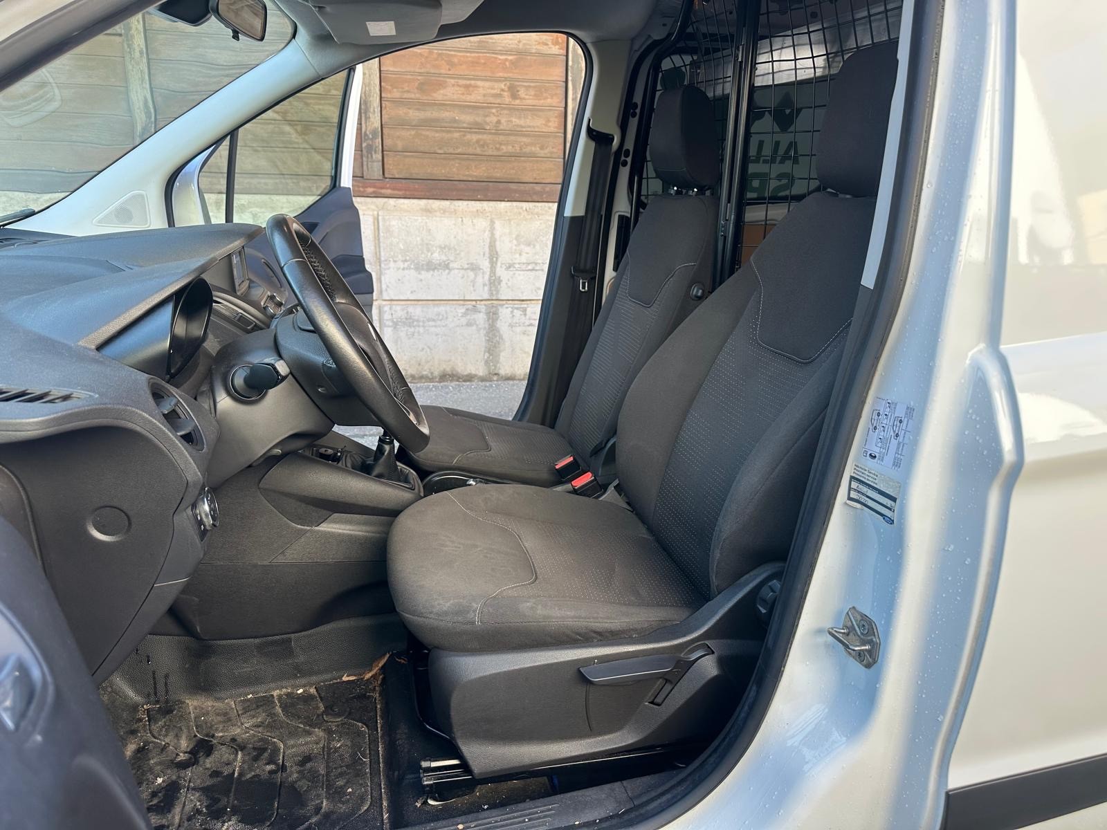 FORD Transit Courier Van 1.5 TDCi Trend-image-10