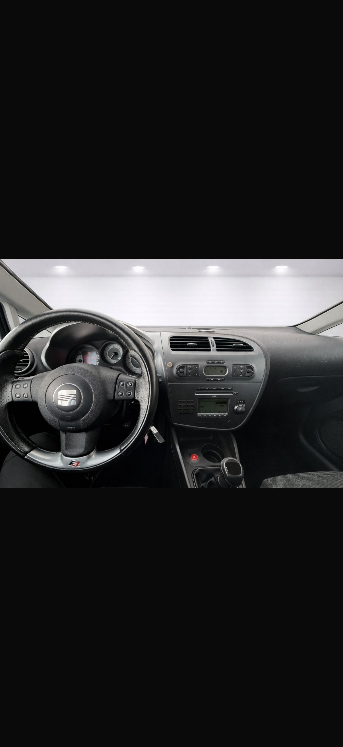 SEAT Leon 2.0 TDI FR-image-9