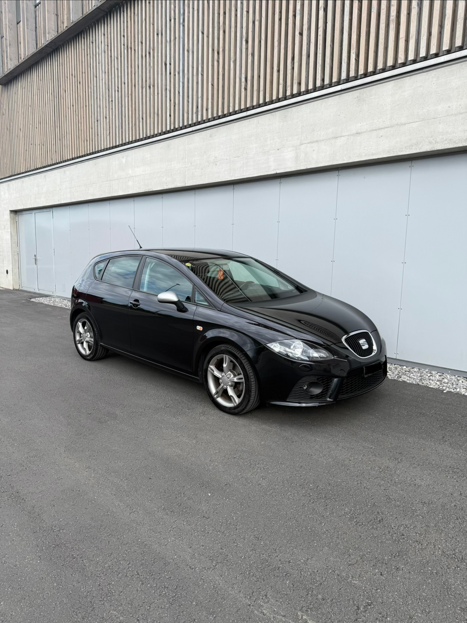 SEAT Leon 2.0 TDI FR-image-7