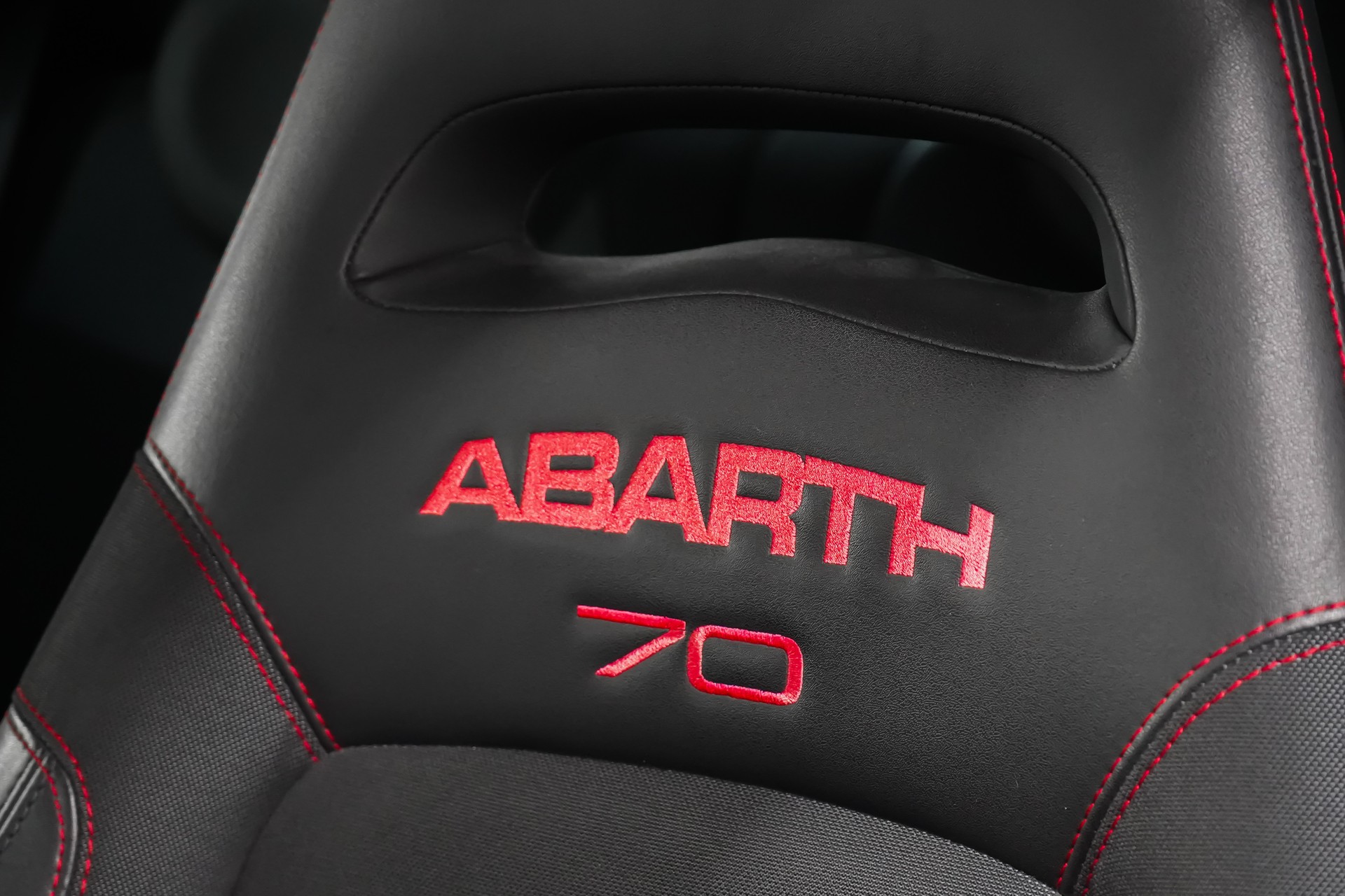FIAT 595 1.4 16V Turbo Abarth Esseesse / 70TH ANNIVERSARY EDITION-image-21