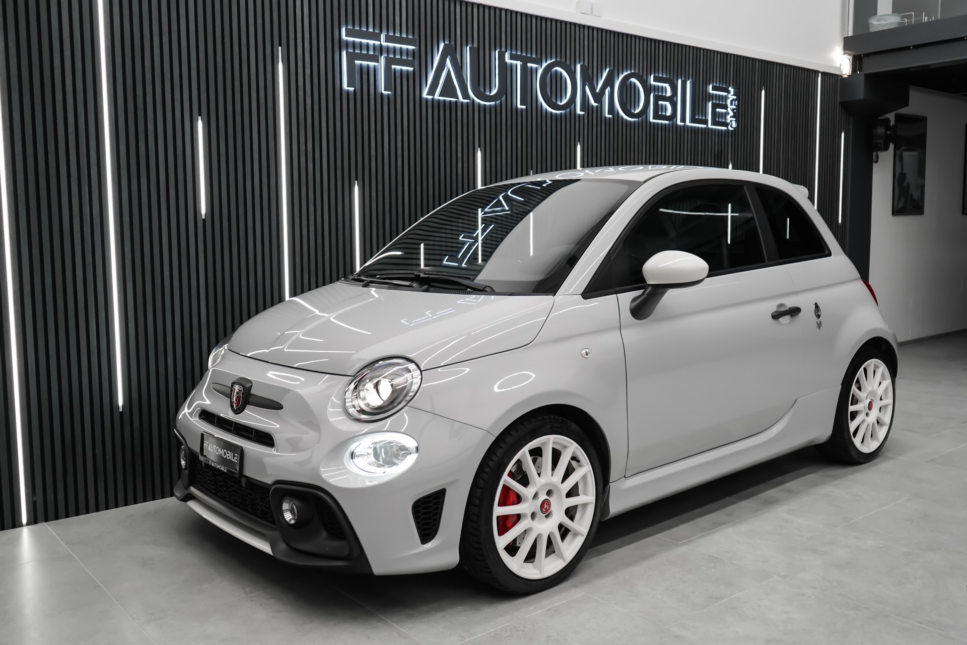 FIAT 595 1.4 16V Turbo Abarth Esseesse / 70TH ANNIVERSARY EDITION-showroom-element-2