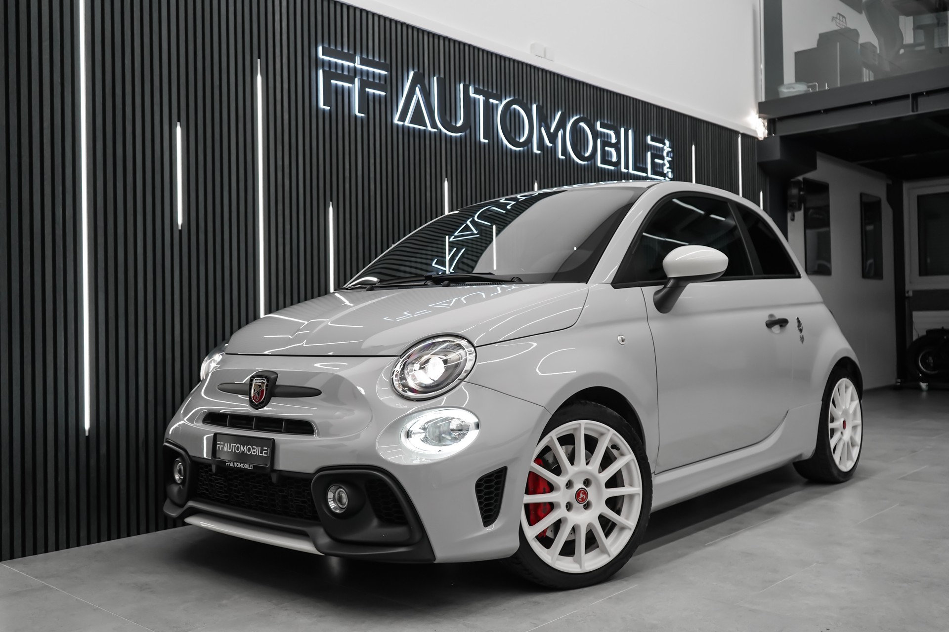 FIAT 595 1.4 16V Turbo Abarth Esseesse / 70TH ANNIVERSARY EDITION