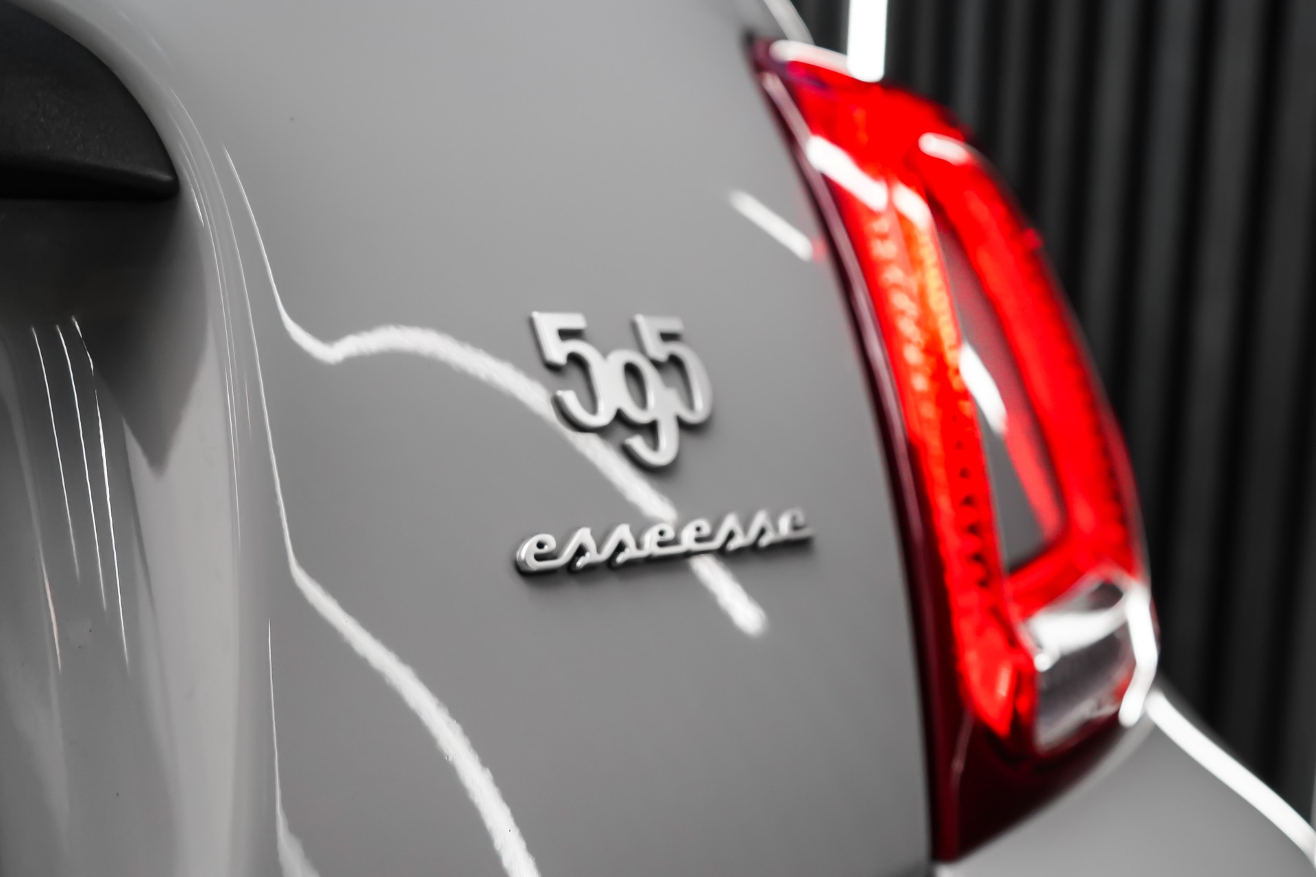 FIAT 595 1.4 16V Turbo Abarth Esseesse / 70TH ANNIVERSARY EDITION-image-8