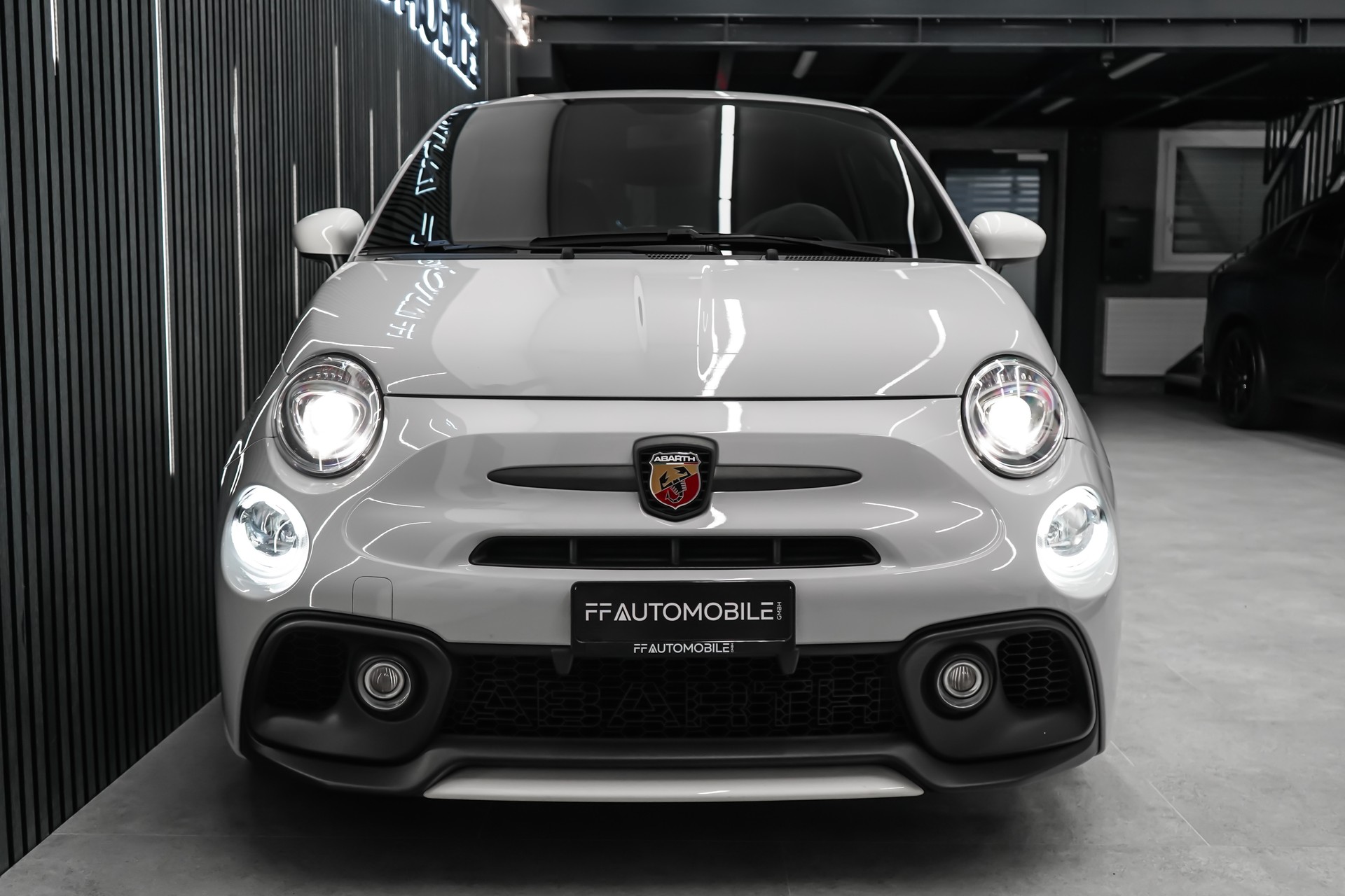 FIAT 595 1.4 16V Turbo Abarth Esseesse / 70TH ANNIVERSARY EDITION-showroom-element-3