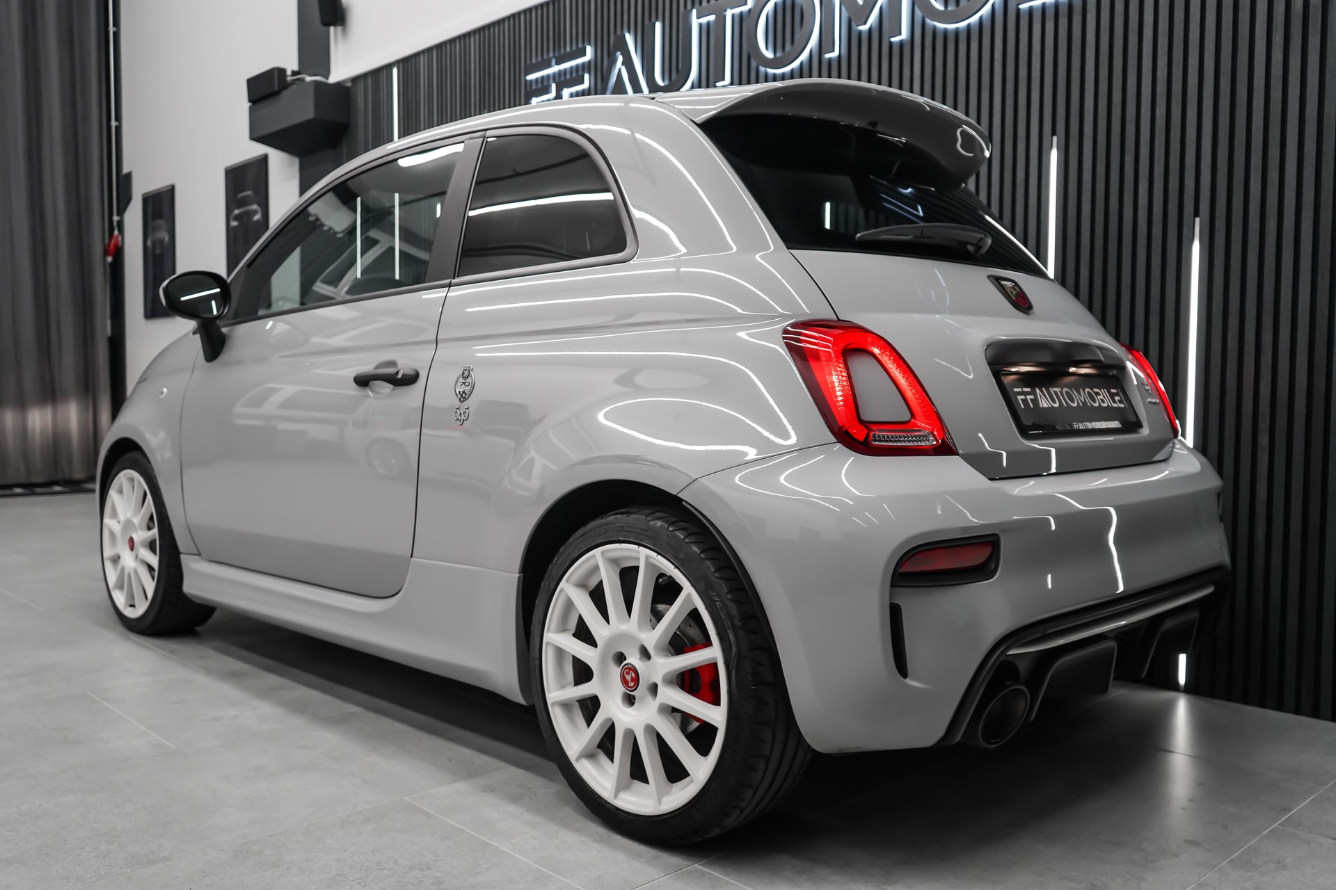 FIAT 595 1.4 16V Turbo Abarth Esseesse / 70TH ANNIVERSARY EDITION-image-6
