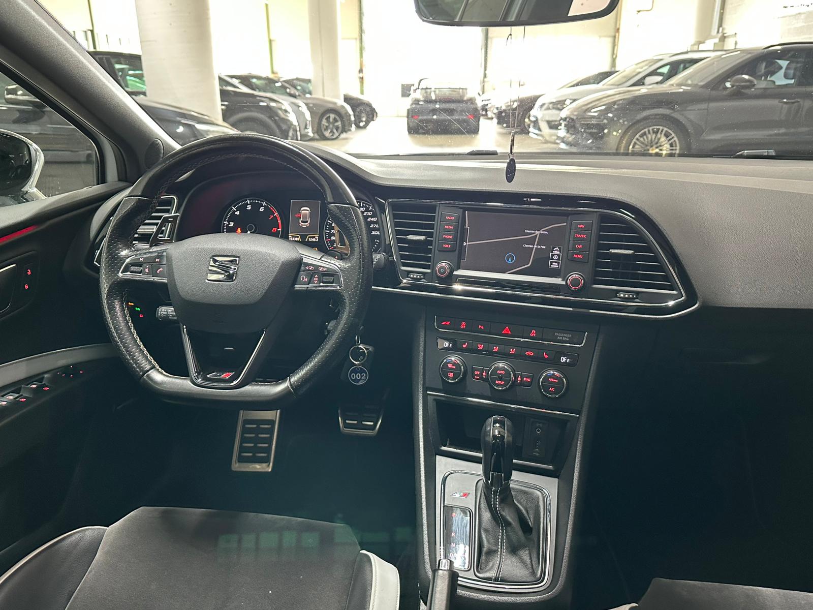 SEAT Leon ST 2.0 TSI Cupra 290 DSG-image-11