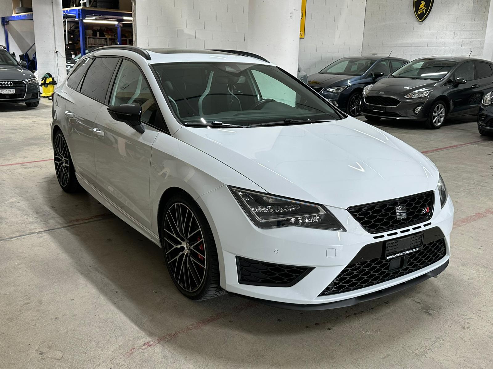 SEAT Leon ST 2.0 TSI Cupra 290 DSG-image-3