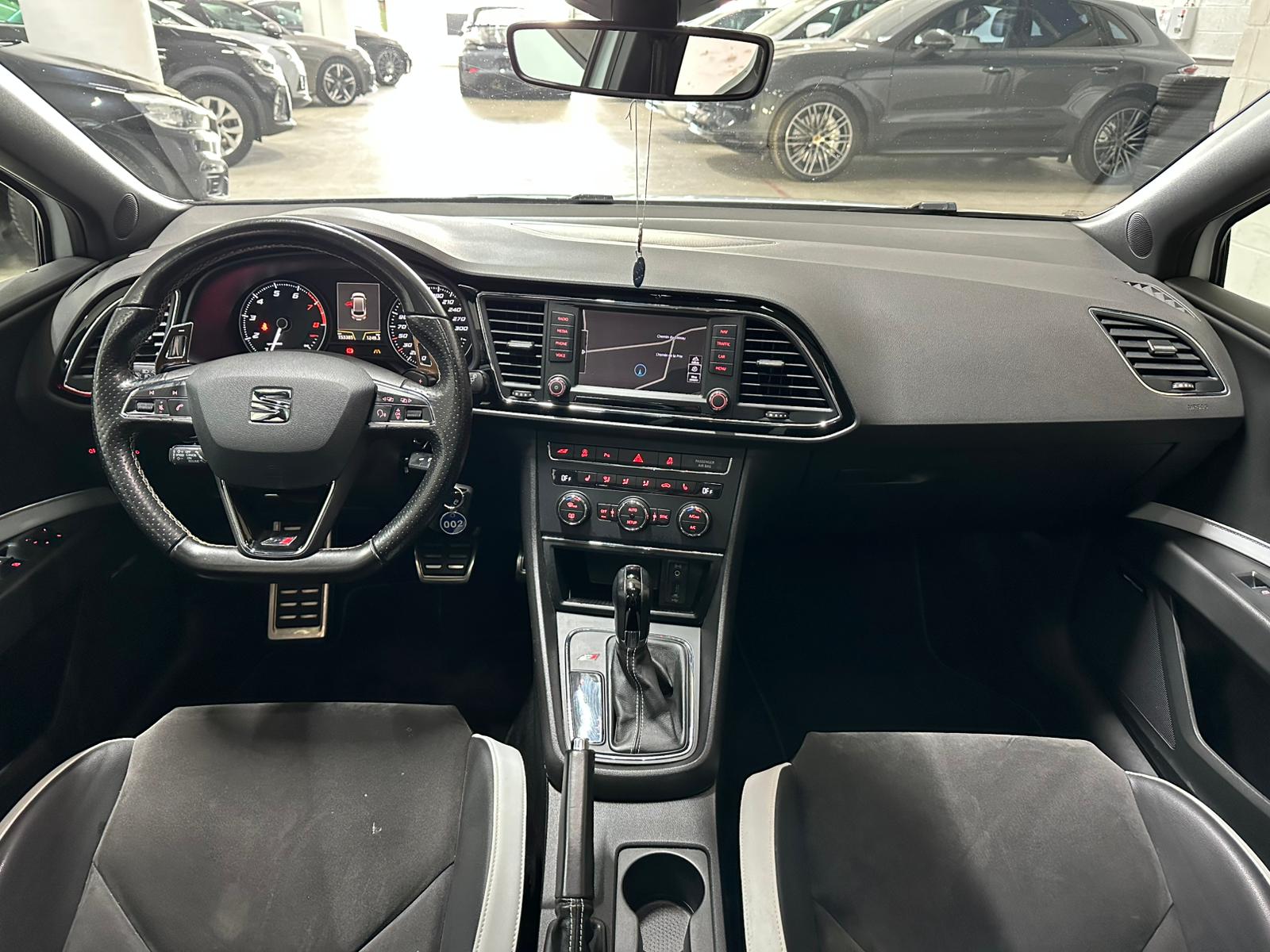 SEAT Leon ST 2.0 TSI Cupra 290 DSG-image-9