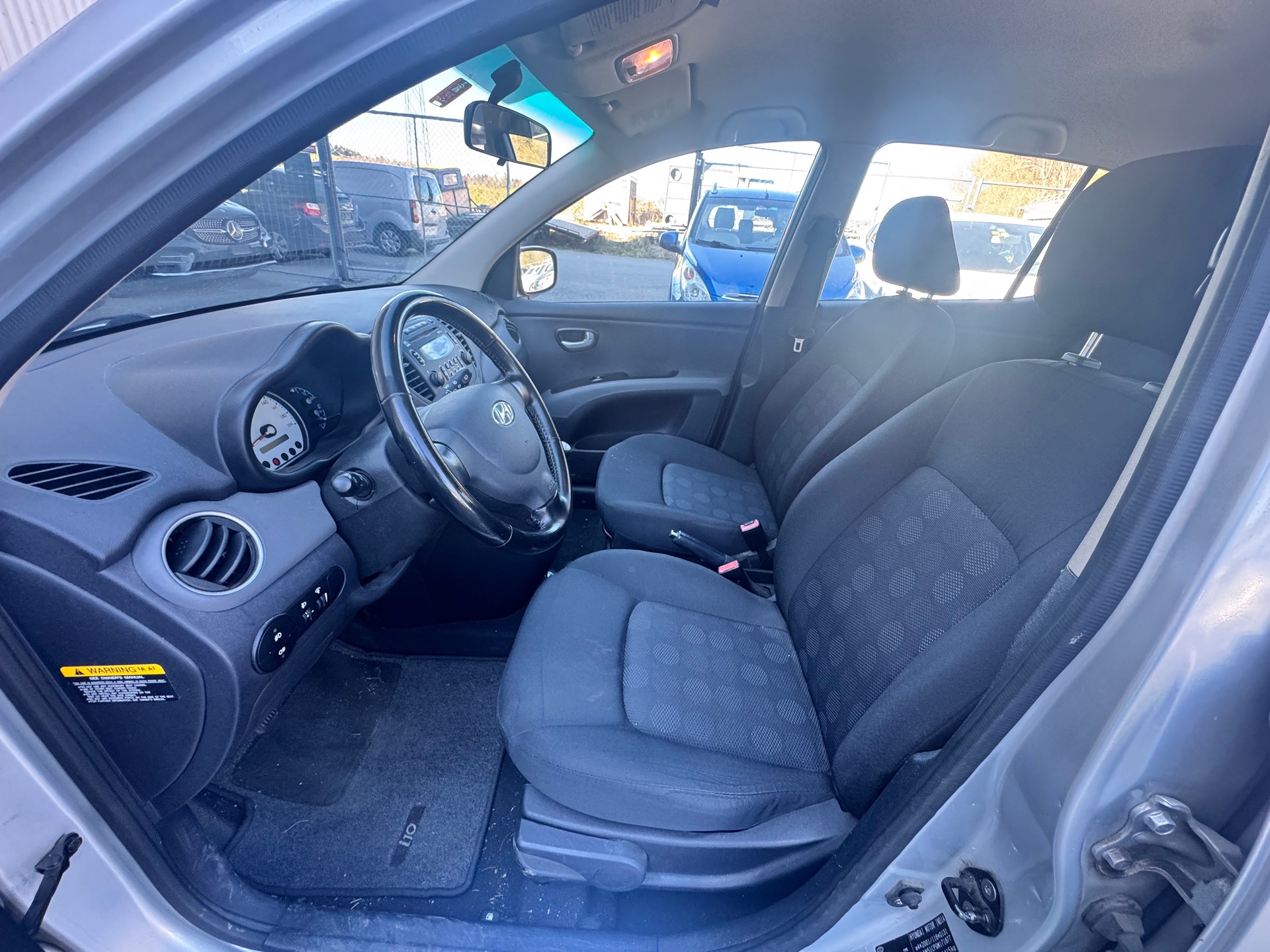 HYUNDAI i10 1.2 Style-image-9