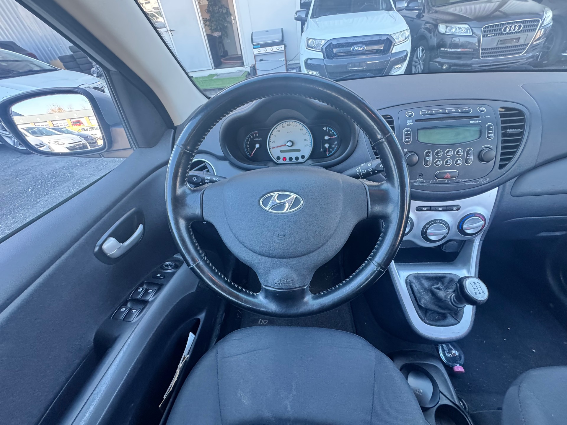 HYUNDAI i10 1.2 Style-image-8