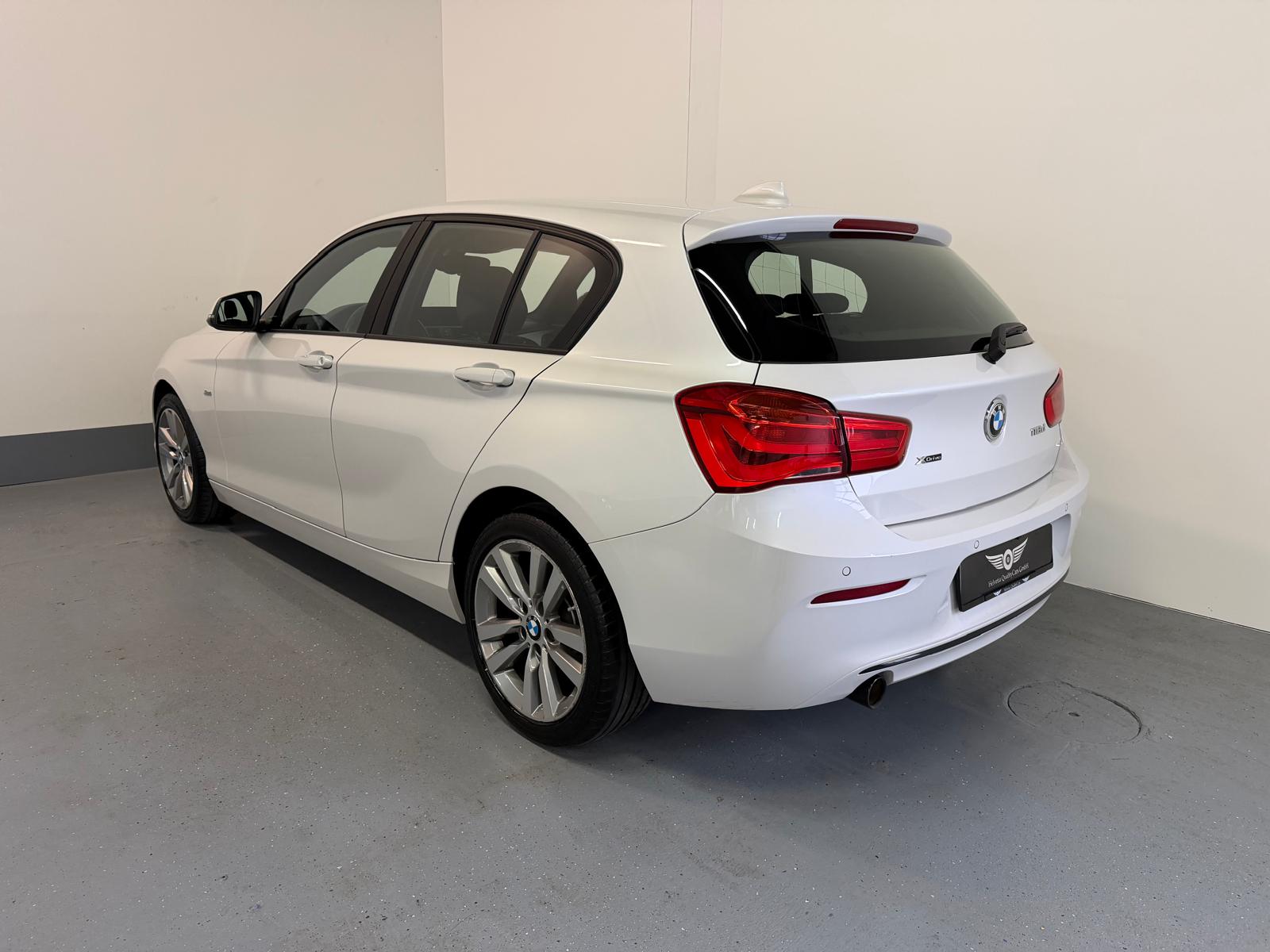 BMW 118d xDrive Sport Line-image-10