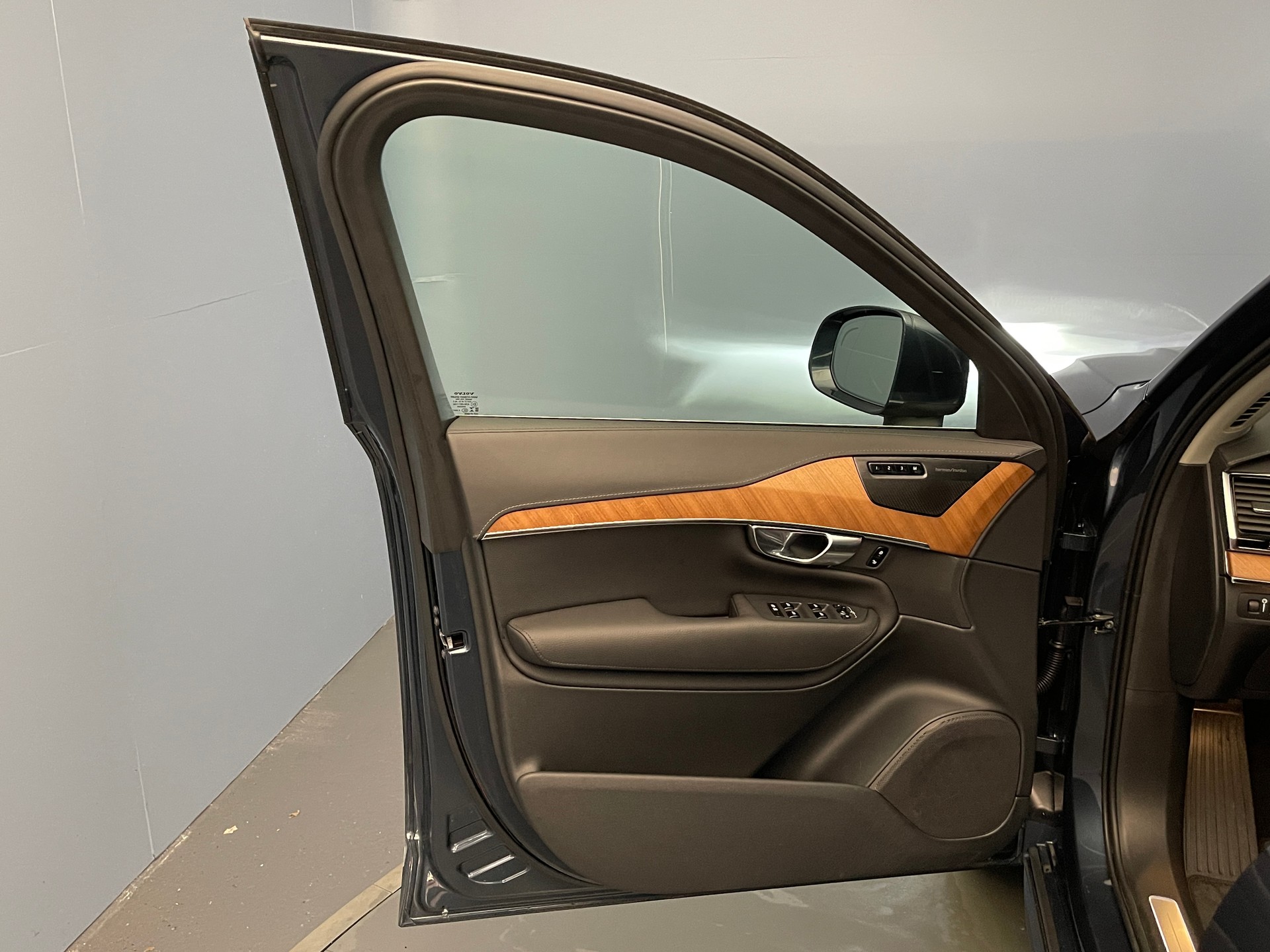 VOLVO XC90 2.0 T8 TE Inscription 7P. eAWD-image-10