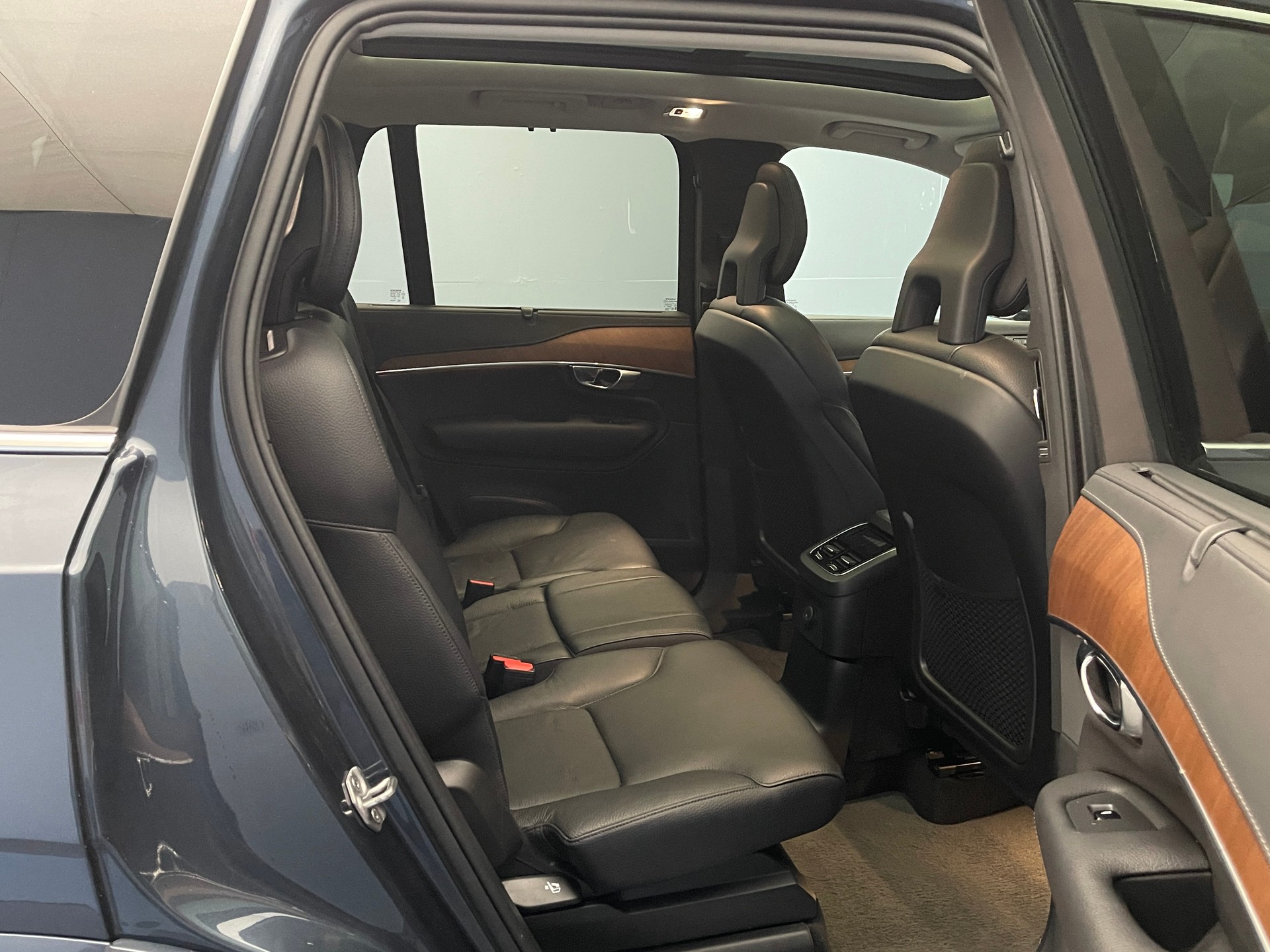 VOLVO XC90 2.0 T8 TE Inscription 7P. eAWD-image-7
