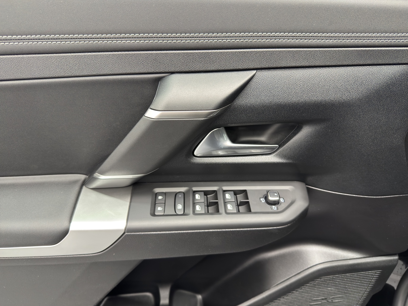 JEEP Compass 1.2 MHEV First Edition-image-12