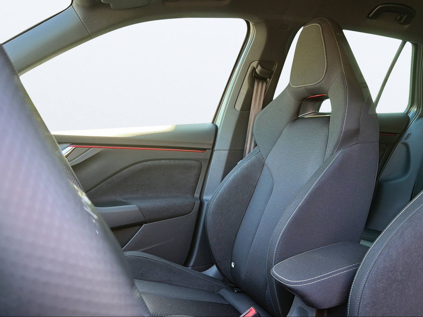 SKODA Kamiq 1.0 TSI Dynamic DSG-image-9