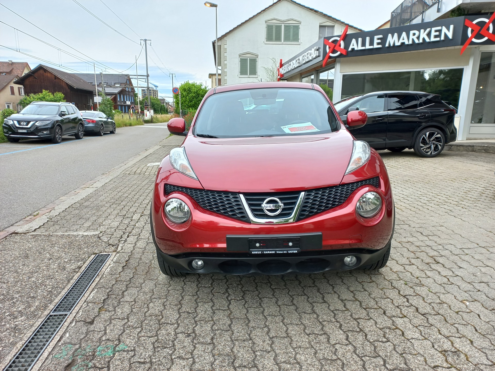 NISSAN Juke 1.6 acenta-showroom-element-1