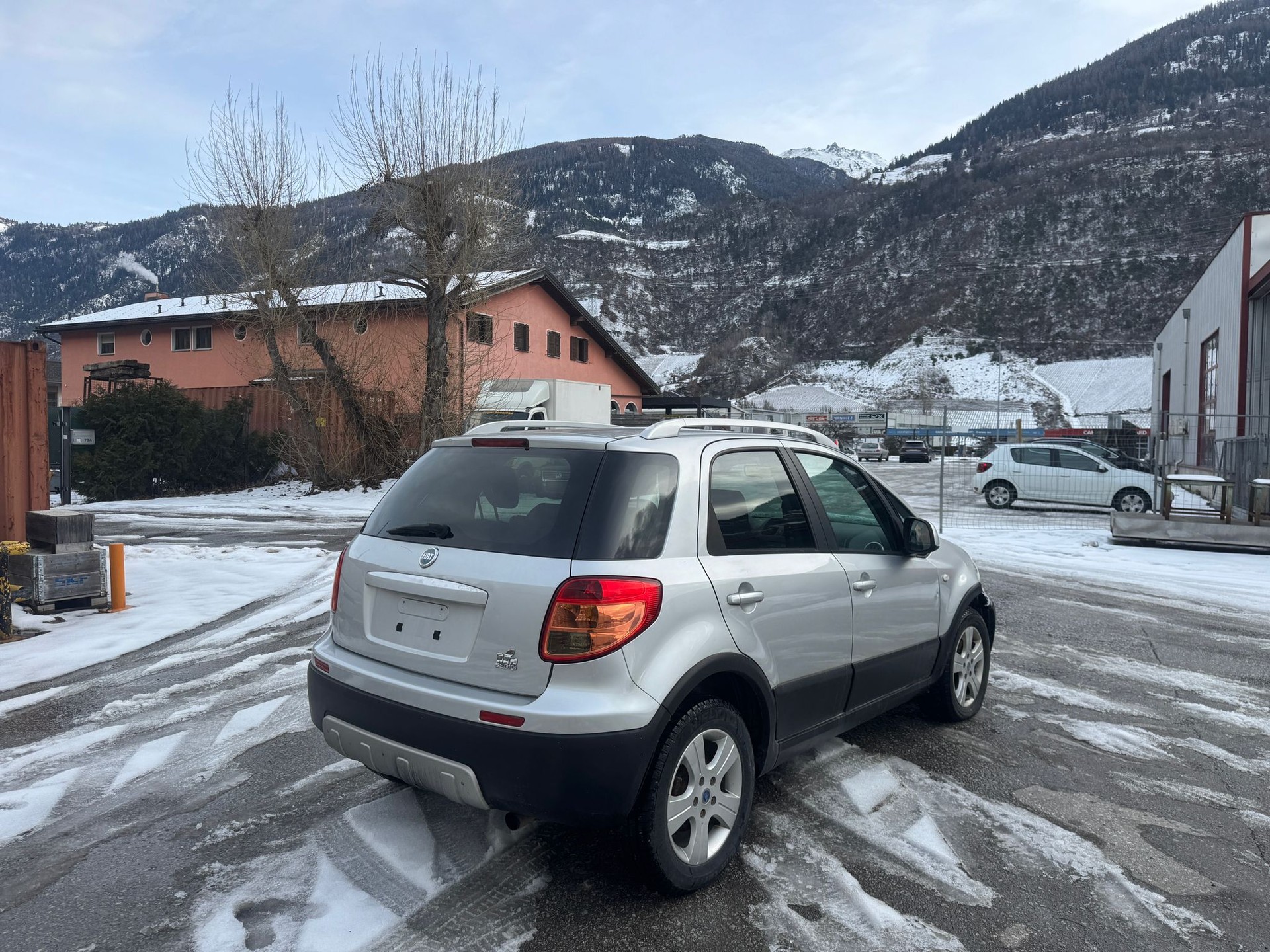 FIAT Sedici 1.9 JTD 4WD Dynamic-image-4