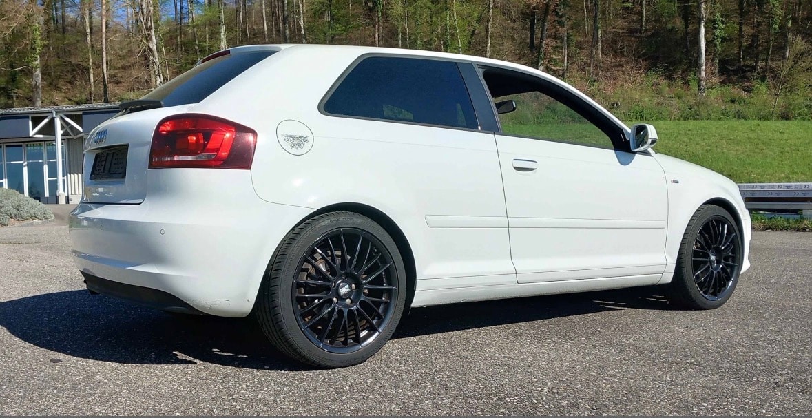 AUDI A3 1.8 TFSI S-line FRISCH MFK-image-11
