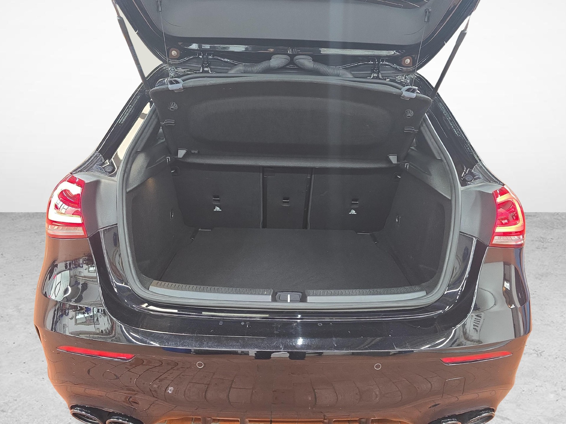 MERCEDES-BENZ A 45 S AMG 4MATIC+-image-10